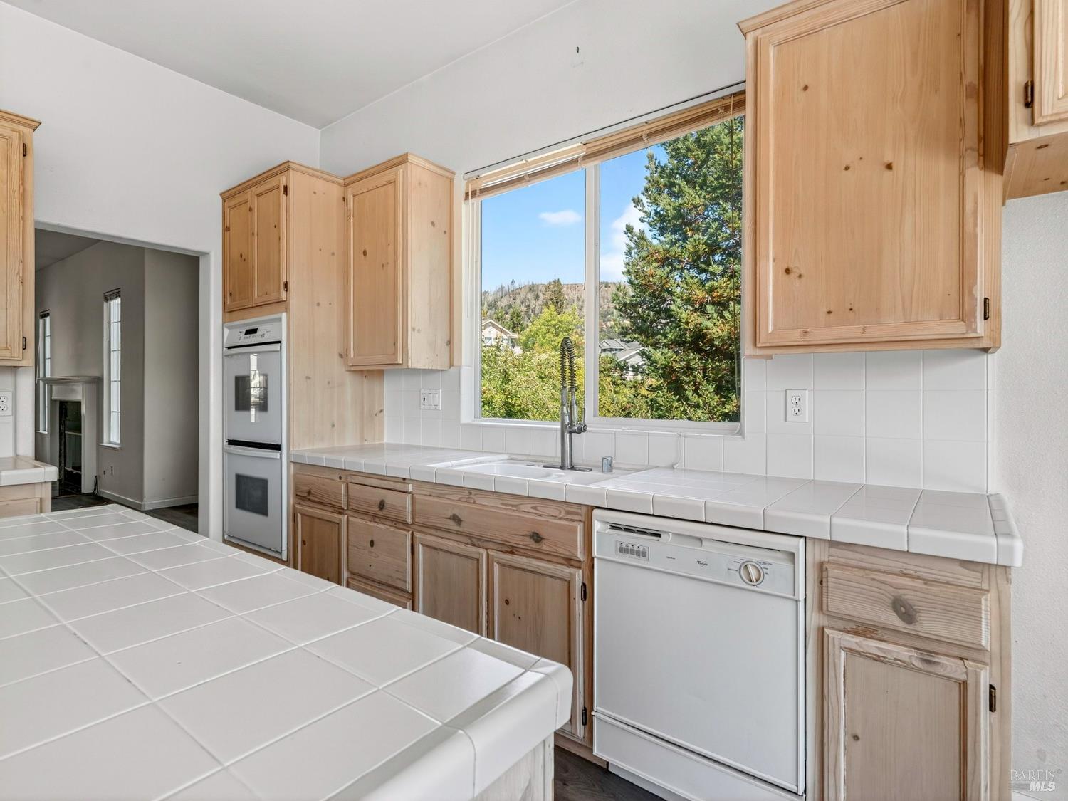 Detail Gallery Image 18 of 66 For 5794 Owl Hill Ave, Santa Rosa,  CA 95409 - 4 Beds | 2/1 Baths