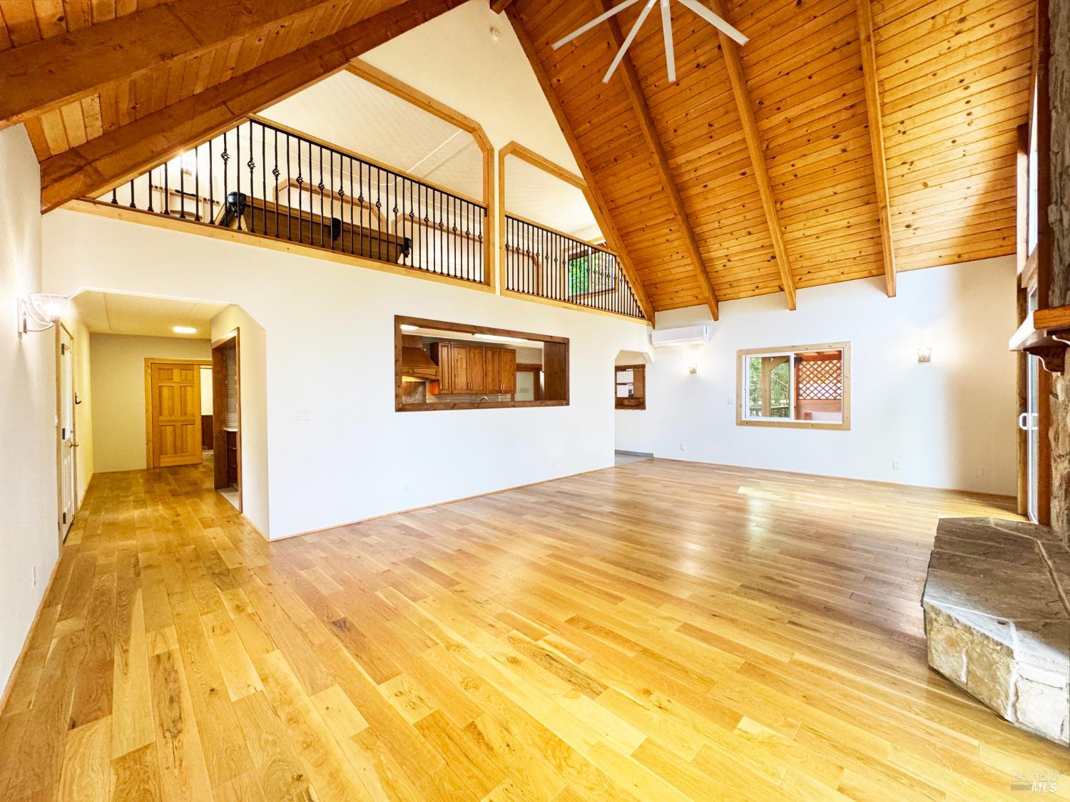 Detail Gallery Image 8 of 57 For 4101 Chinquapin Dr, Willits,  CA 95490 - 2 Beds | 2 Baths