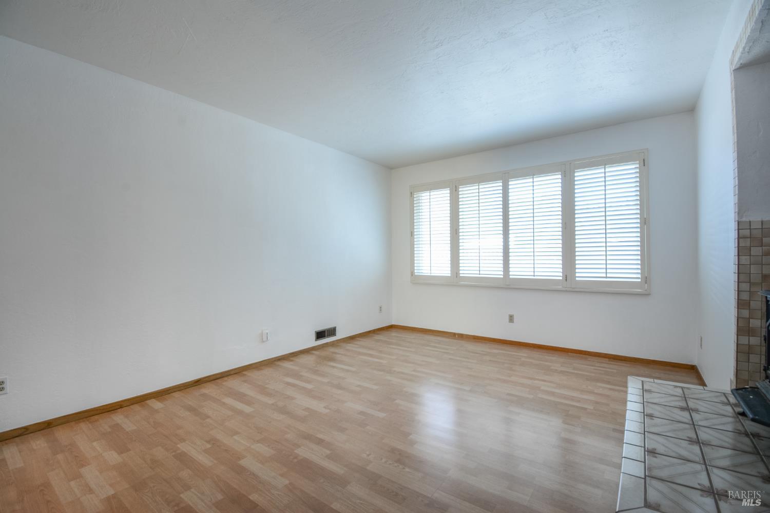 Detail Gallery Image 17 of 48 For 751 Hillcrest Ct, Fairfield,  CA 94533 - 3 Beds | 2 Baths