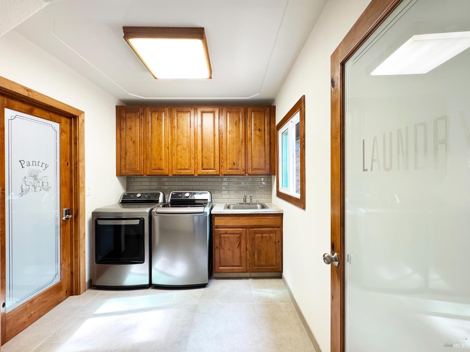 Detail Gallery Image 15 of 57 For 4101 Chinquapin Dr, Willits,  CA 95490 - 2 Beds | 2 Baths