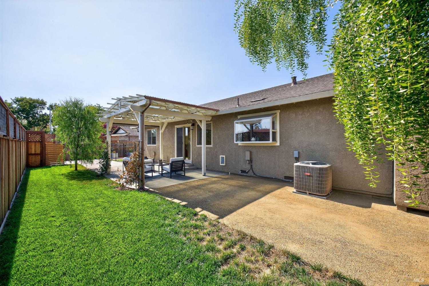 Detail Gallery Image 41 of 54 For 204 Prince Albert Ct, Petaluma,  CA 94954 - 3 Beds | 2 Baths