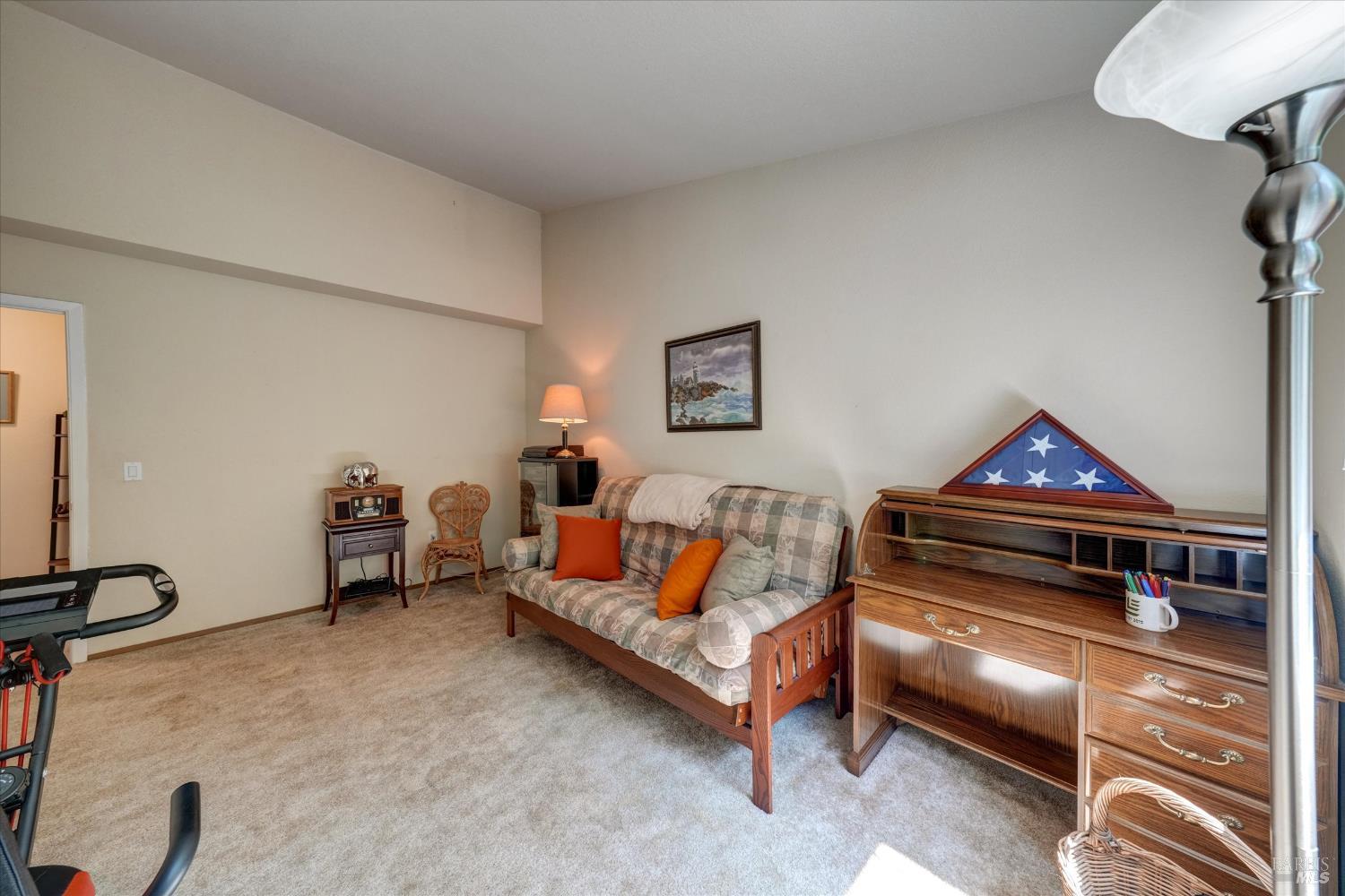 Detail Gallery Image 18 of 33 For 15 Francis Cir, Rohnert Park,  CA 94928 - 3 Beds | 2 Baths