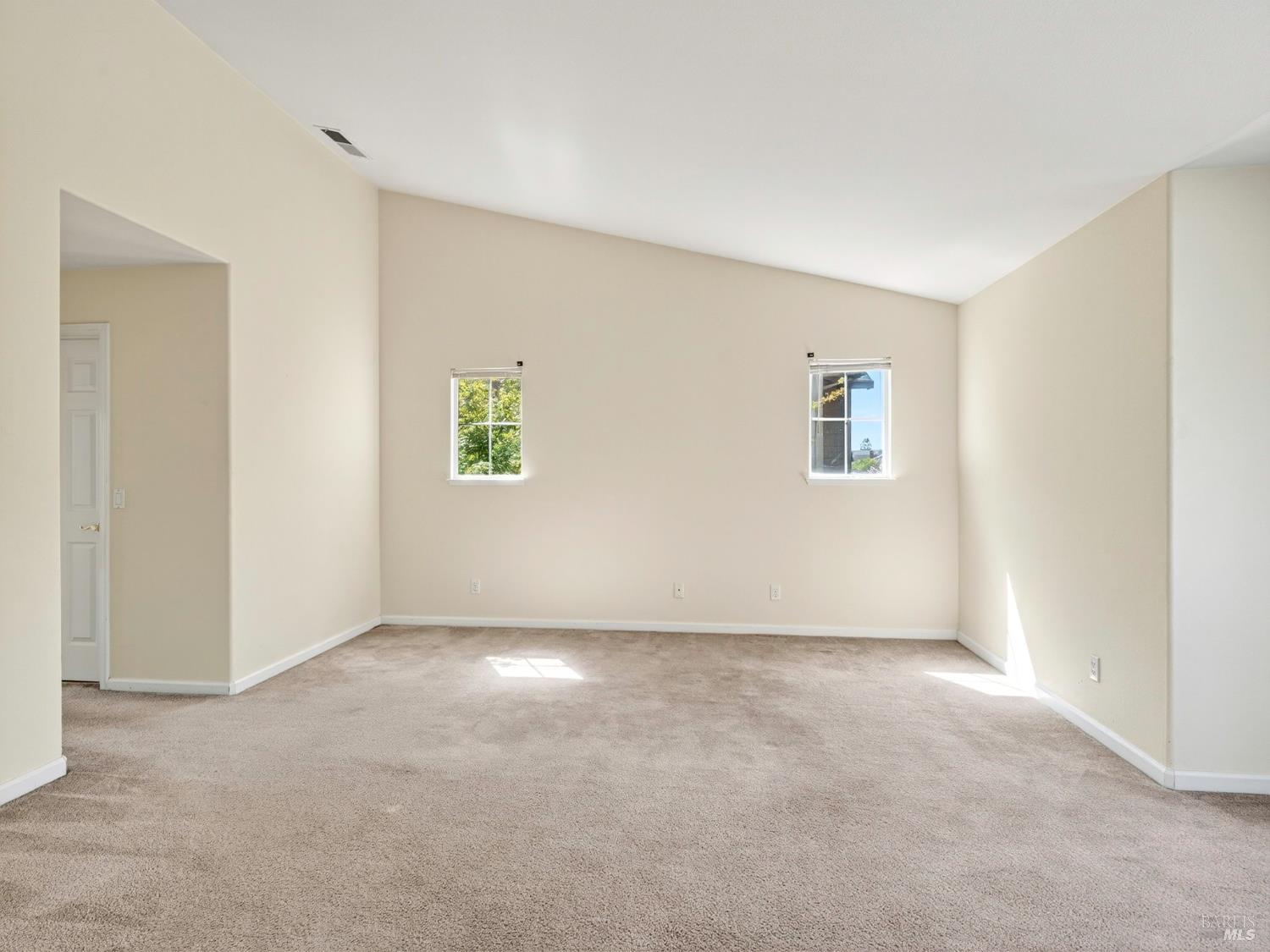 Detail Gallery Image 45 of 66 For 5794 Owl Hill Ave, Santa Rosa,  CA 95409 - 4 Beds | 2/1 Baths