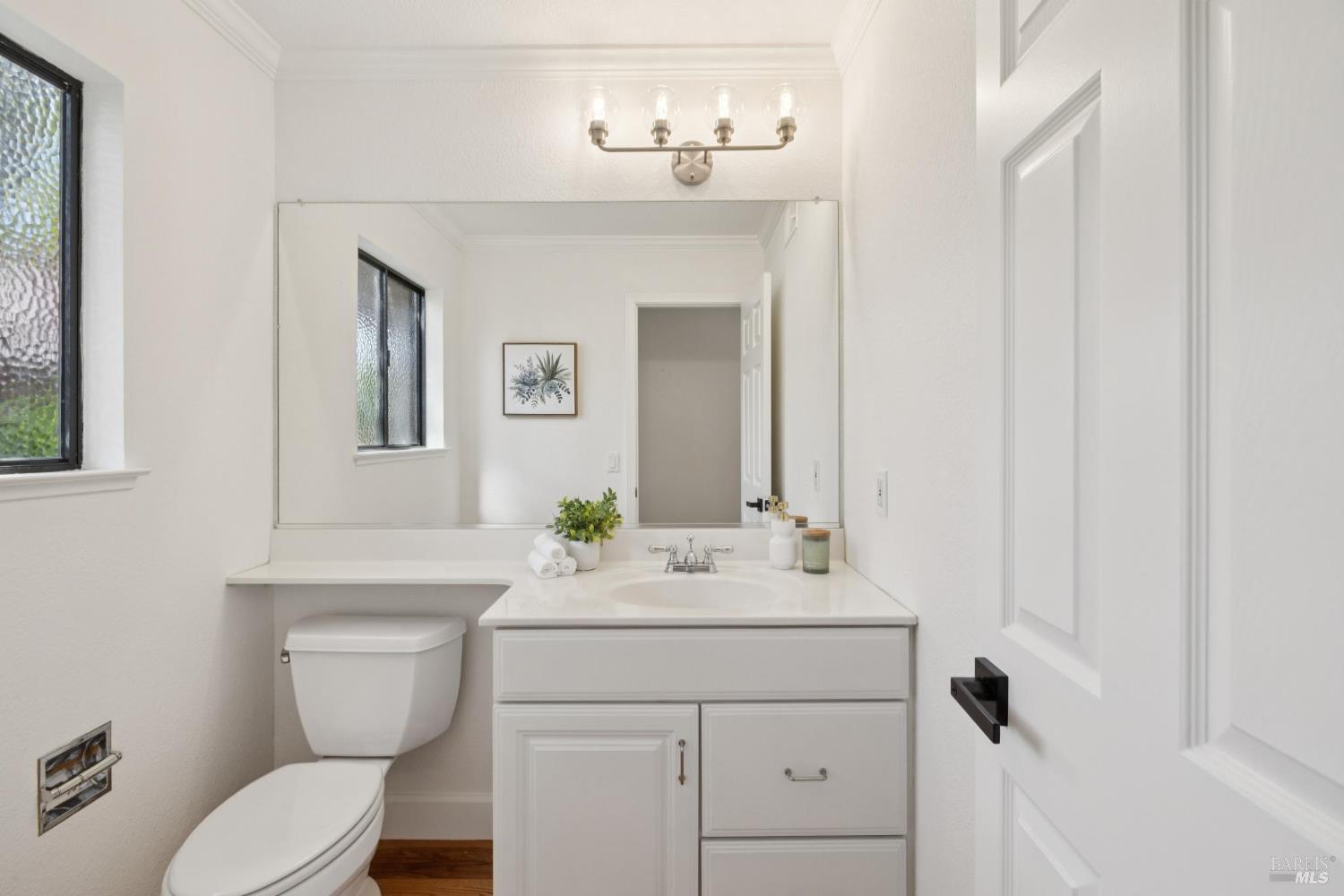 Detail Gallery Image 18 of 45 For 844 Arlene Way, Novato,  CA 94947 - 3 Beds | 2/1 Baths