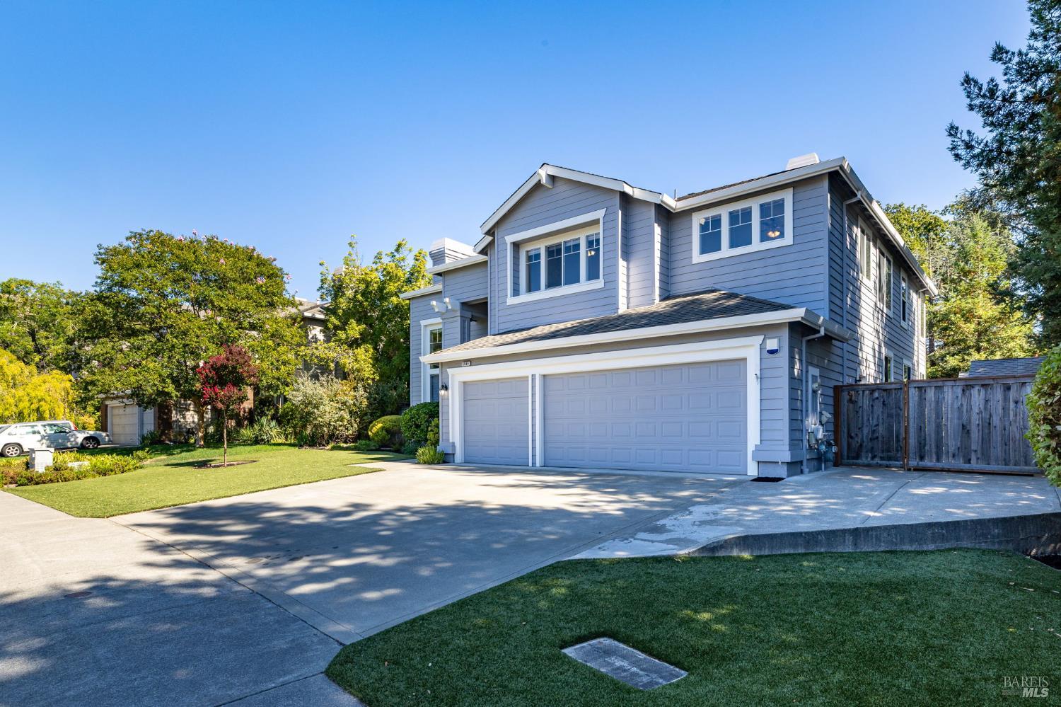Detail Gallery Image 66 of 81 For 3594 Lake Park Dr, Santa Rosa,  CA 95403 - 4 Beds | 3 Baths