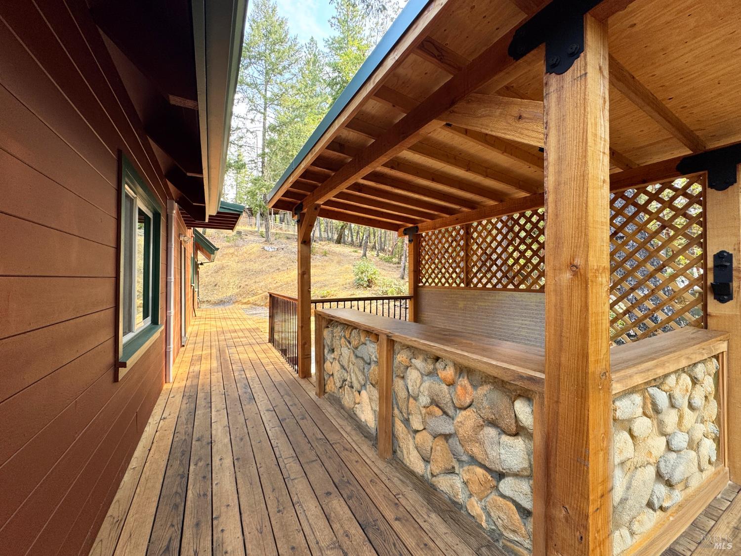 Detail Gallery Image 29 of 57 For 4101 Chinquapin Dr, Willits,  CA 95490 - 2 Beds | 2 Baths
