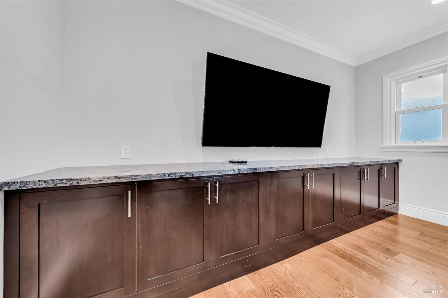 Detail Gallery Image 18 of 54 For 1104 Irwin St, San Rafael,  CA 94901 - – Beds | – Baths