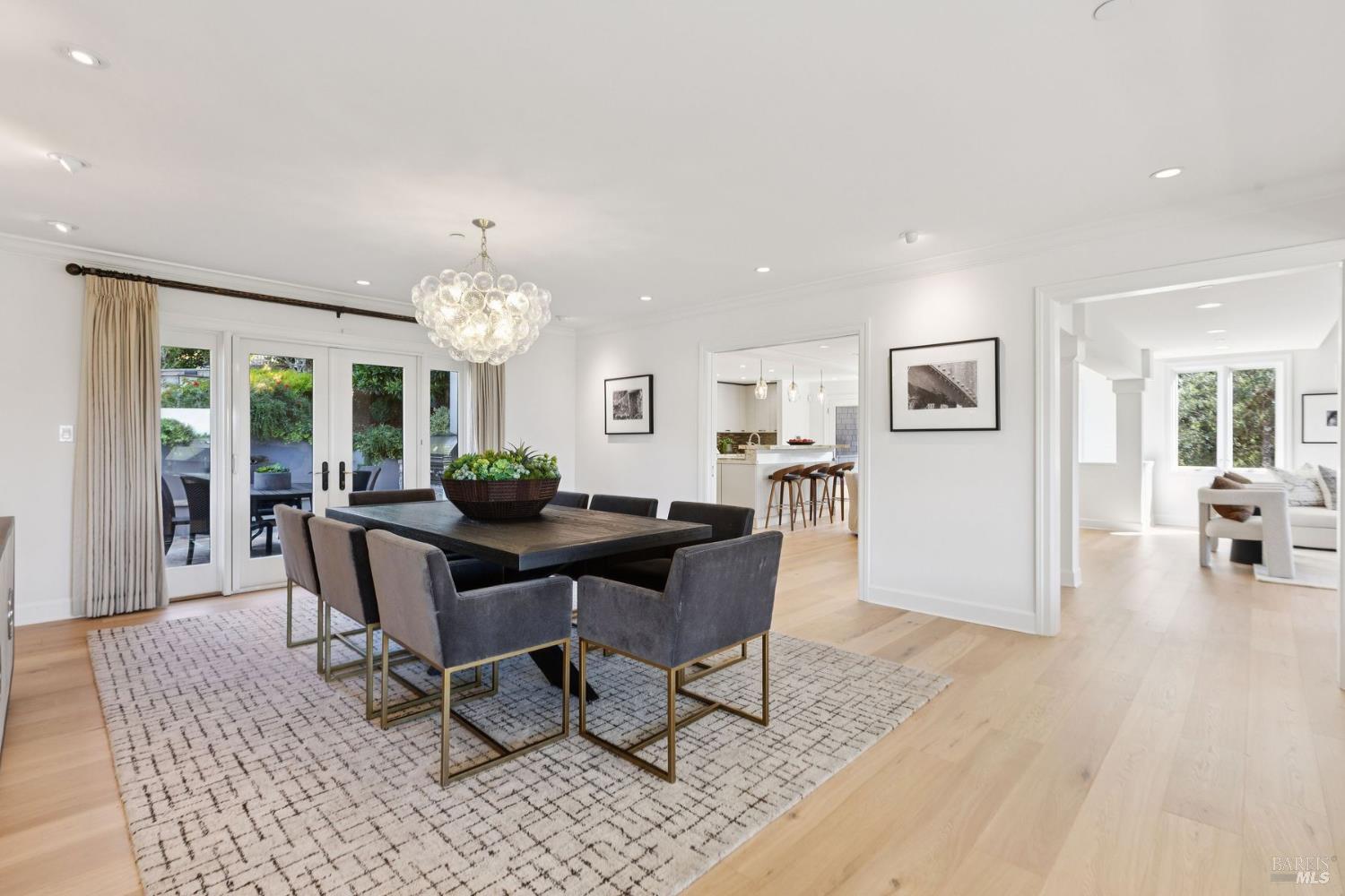 Detail Gallery Image 12 of 68 For 25 Mark Ter, Tiburon,  CA 94920 - 5 Beds | 4 Baths
