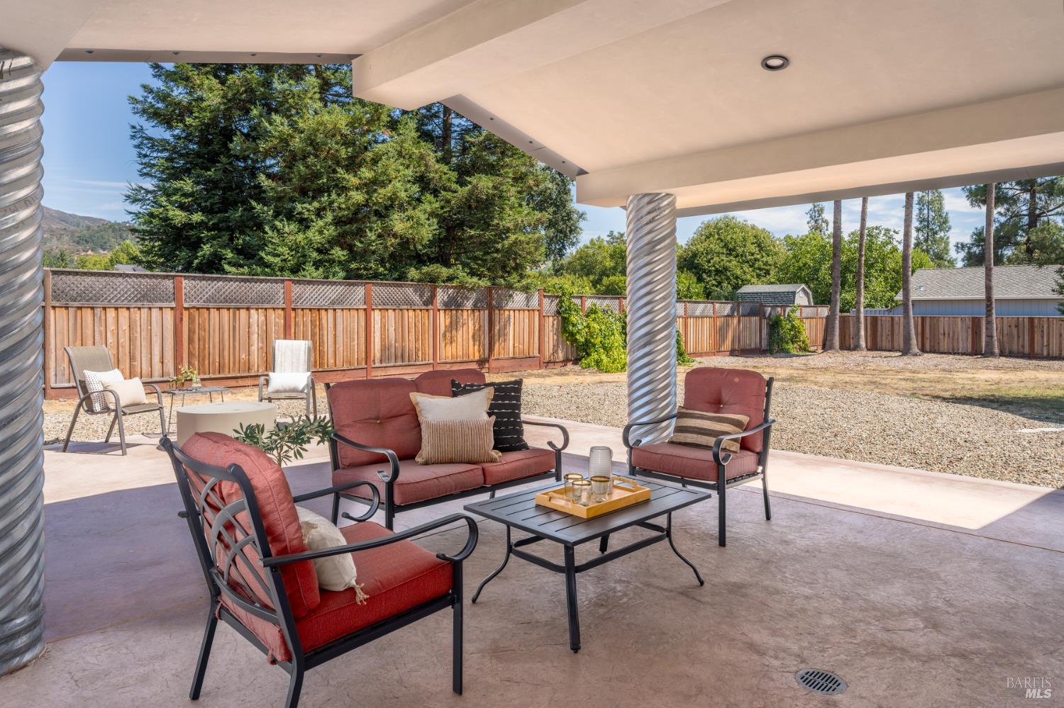 Detail Gallery Image 15 of 24 For 390 Treehaven Ln, Kenwood,  CA 95452 - 2 Beds | 2 Baths