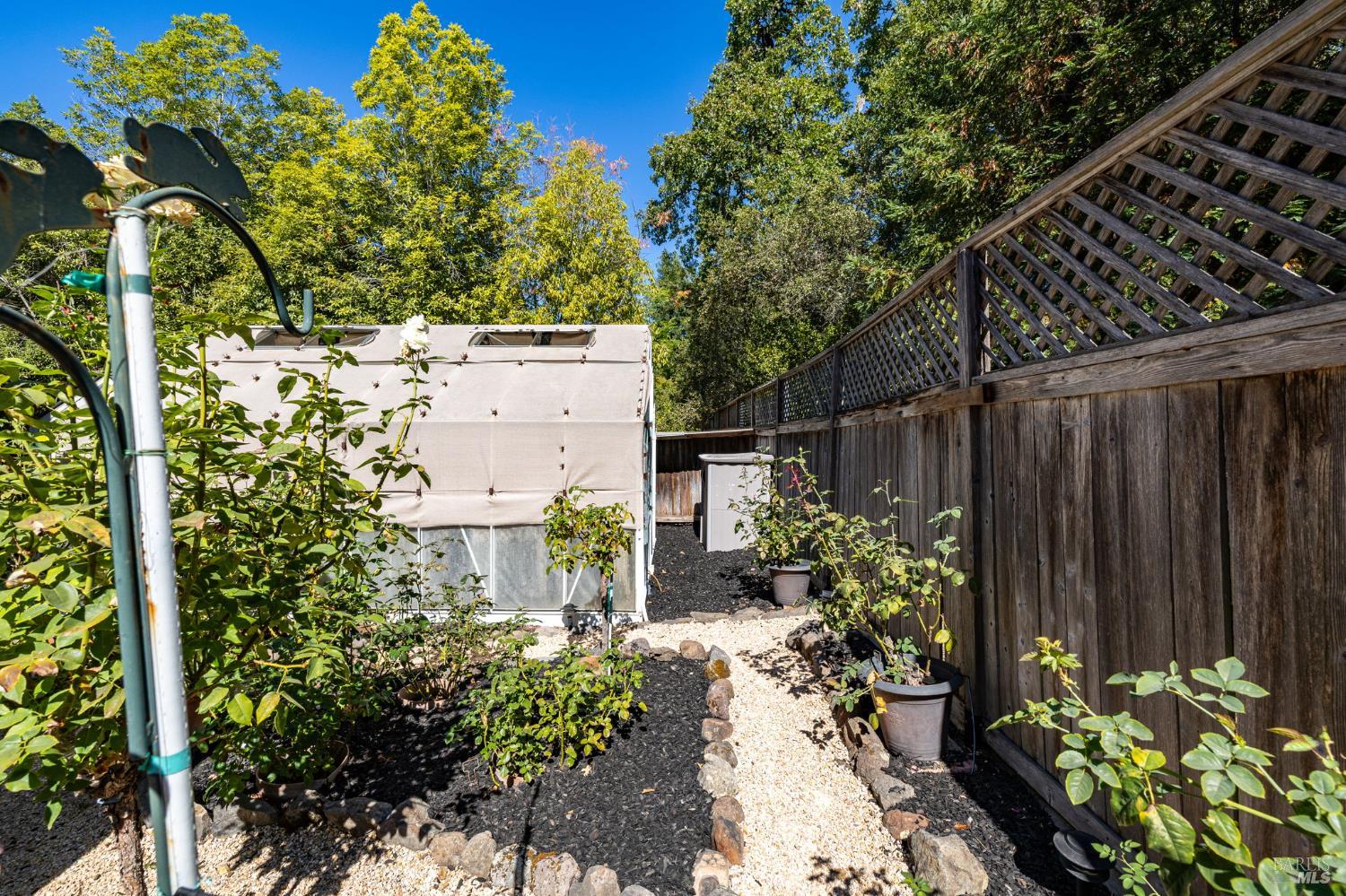Detail Gallery Image 29 of 81 For 3594 Lake Park Dr, Santa Rosa,  CA 95403 - 4 Beds | 3 Baths