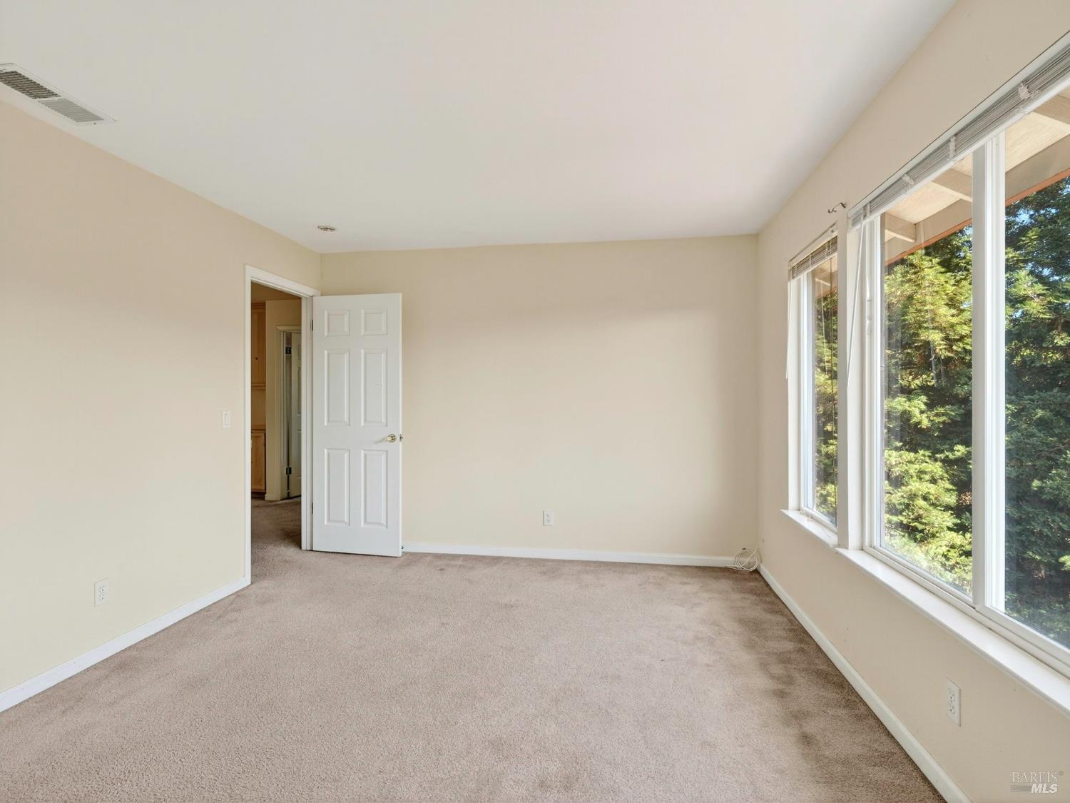 Detail Gallery Image 32 of 66 For 5794 Owl Hill Ave, Santa Rosa,  CA 95409 - 4 Beds | 2/1 Baths