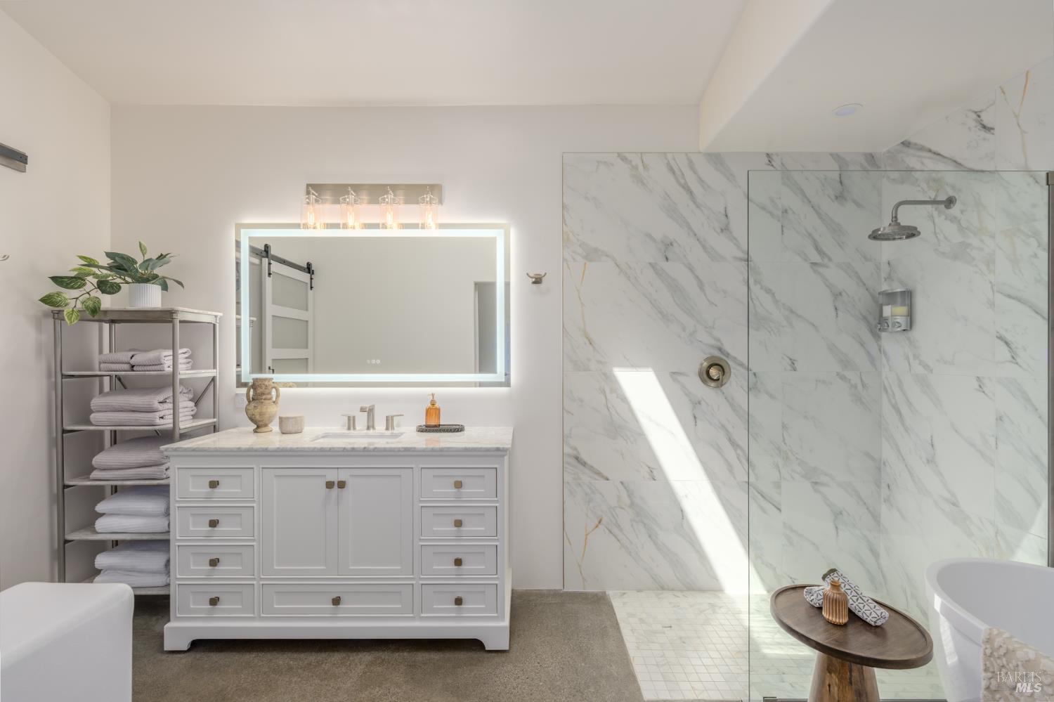 Detail Gallery Image 9 of 24 For 390 Treehaven Ln, Kenwood,  CA 95452 - 2 Beds | 2 Baths