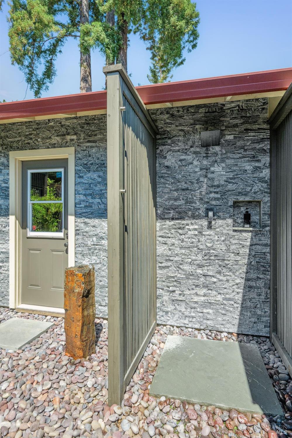 Detail Gallery Image 23 of 39 For 14735 Carrier Ln, Guerneville,  CA 95446 - 3 Beds | 2 Baths
