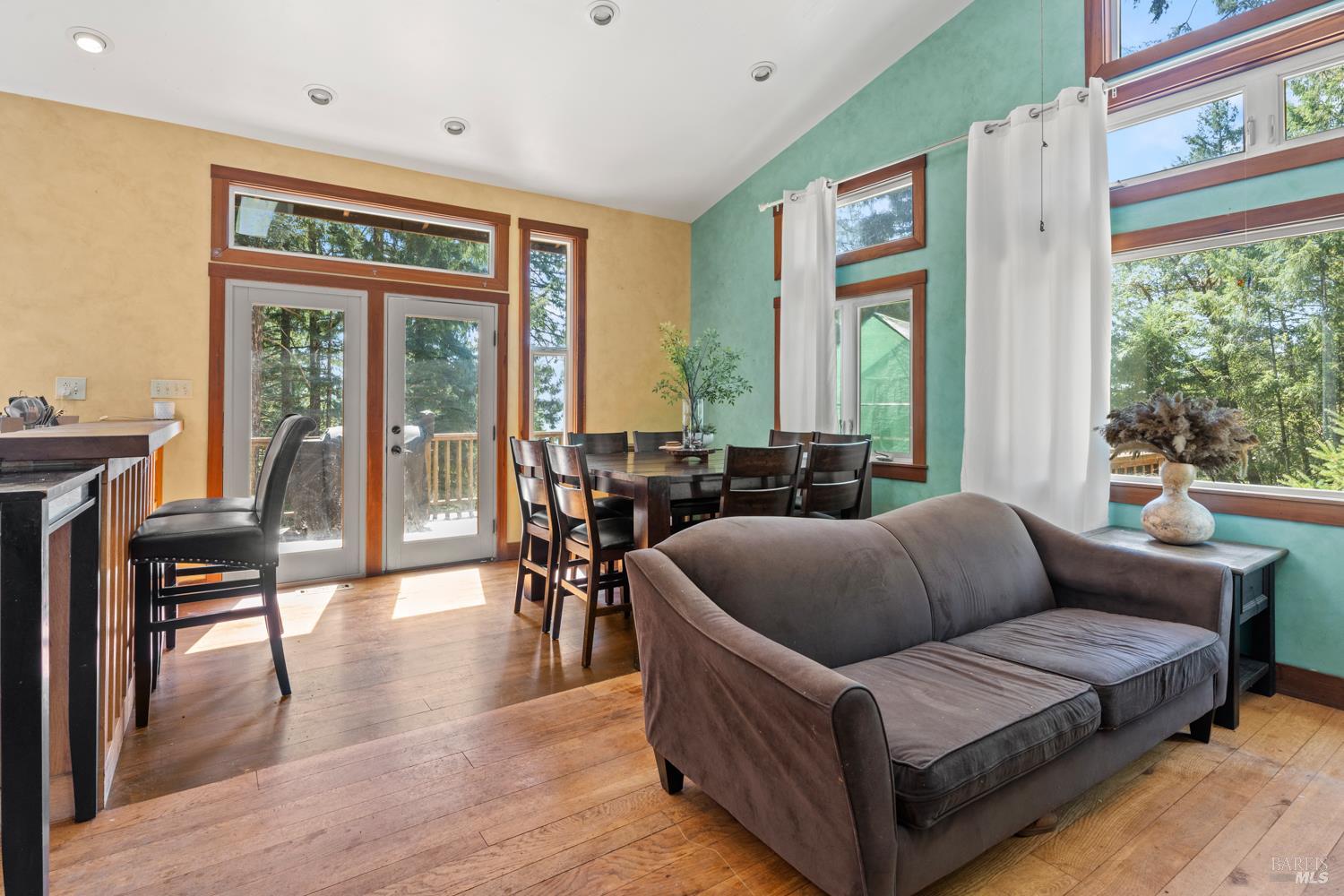 Detail Gallery Image 6 of 21 For 23851 Iris Ter, Willits,  CA 95490 - 2 Beds | 2 Baths