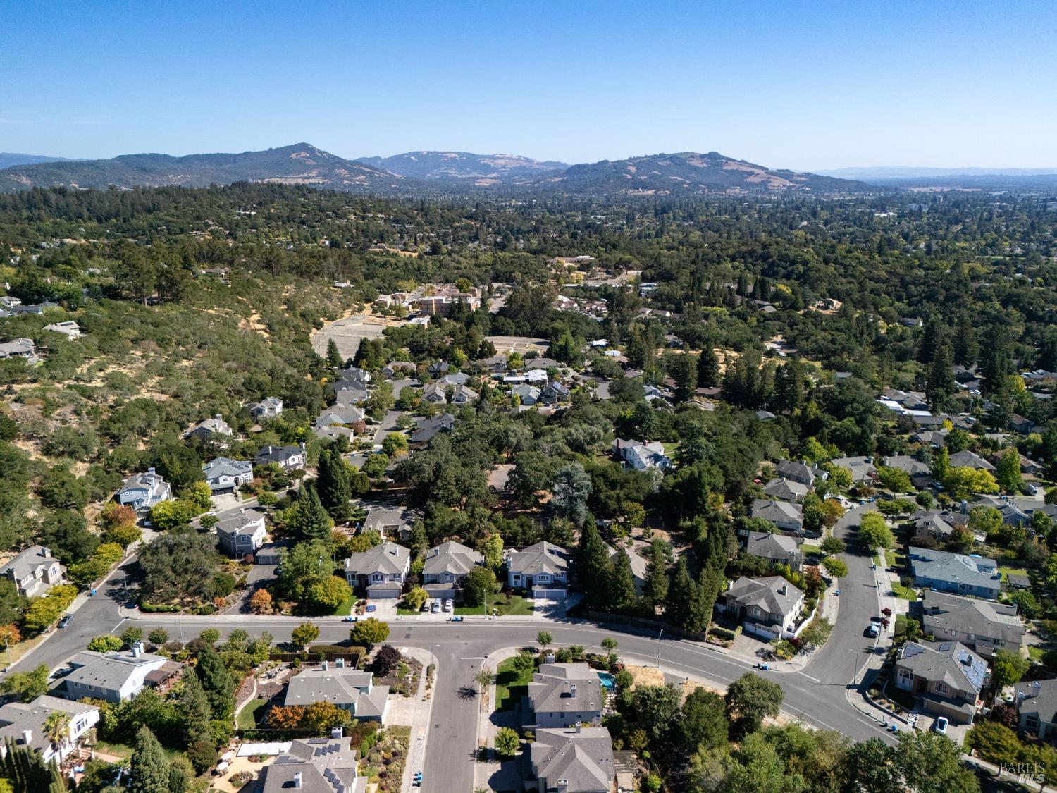 Detail Gallery Image 72 of 81 For 3594 Lake Park Dr, Santa Rosa,  CA 95403 - 4 Beds | 3 Baths