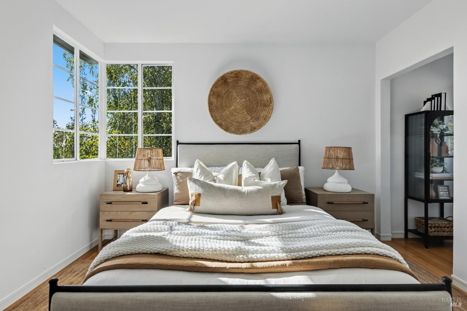 Detail Gallery Image 17 of 38 For 21 Marina Blvd, San Rafael,  CA 94901 - 2 Beds | 1/1 Baths
