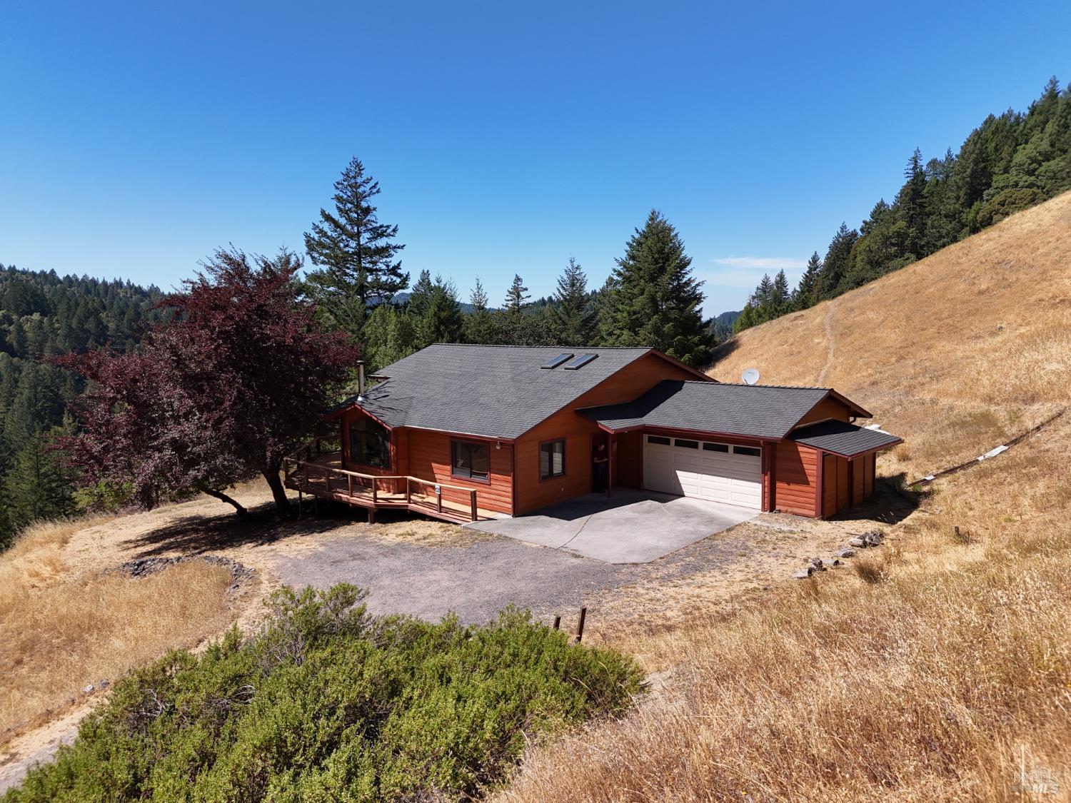 Detail Gallery Image 2 of 28 For 4260 Blackhawk Dr, Willits,  CA 95490 - 2 Beds | 2 Baths