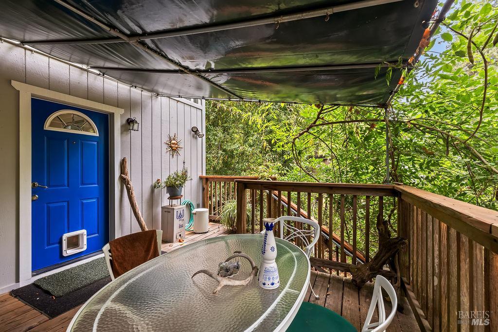 Detail Gallery Image 11 of 77 For 15990 Drake Rd, Guerneville,  CA 95446 - 1 Beds | 1 Baths