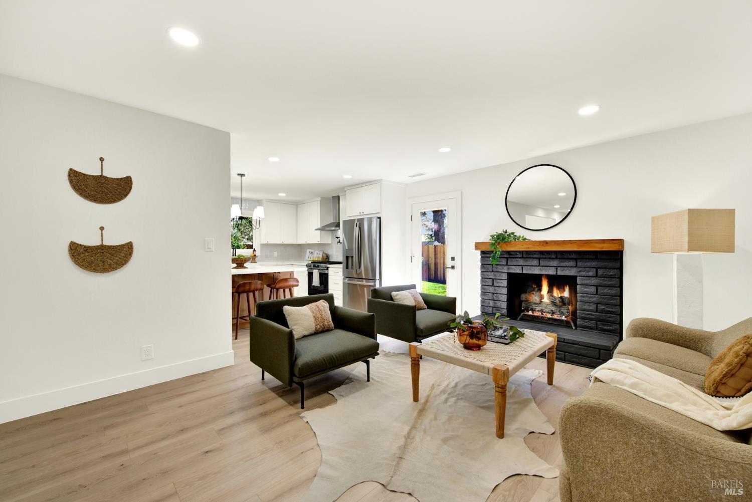 Detail Gallery Image 3 of 61 For 4410 Jefferson Ct, Napa,  CA 94558 - 3 Beds | 2 Baths
