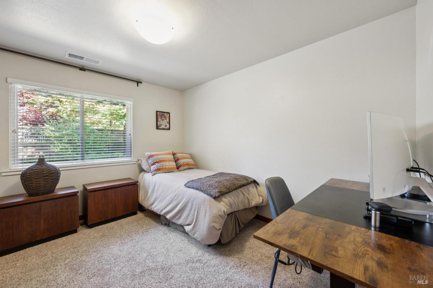 Detail Gallery Image 20 of 39 For 14735 Carrier Ln, Guerneville,  CA 95446 - 3 Beds | 2 Baths