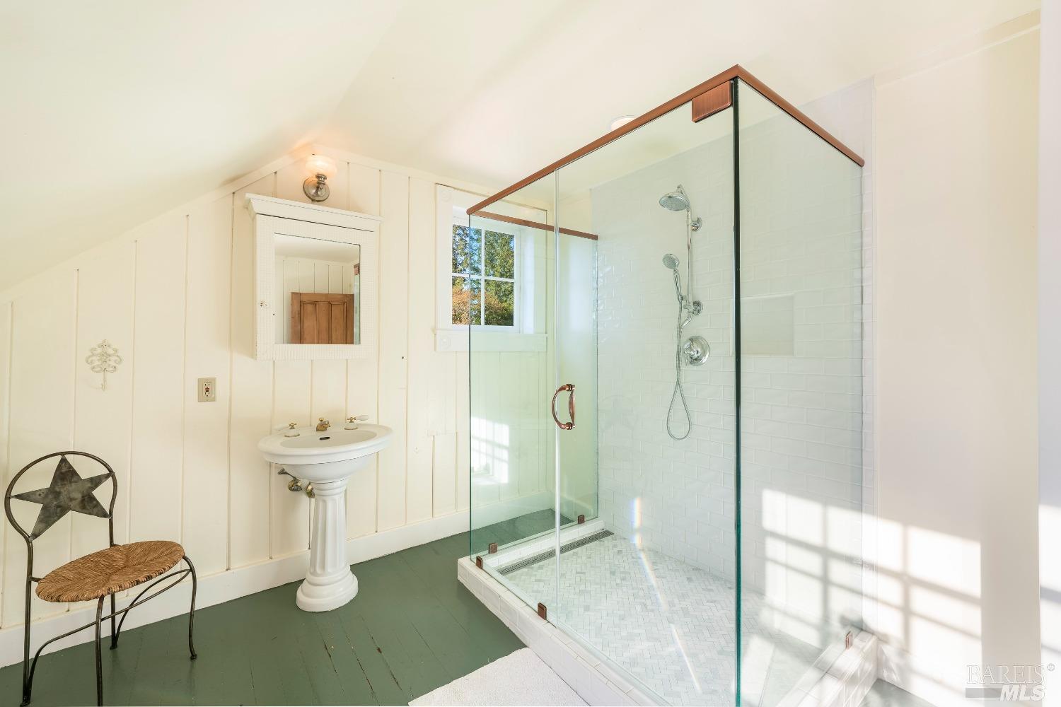 Detail Gallery Image 18 of 78 For 20205 Tumbling Mcd Rd, Philo,  CA 95466 - 4 Beds | 1/1 Baths