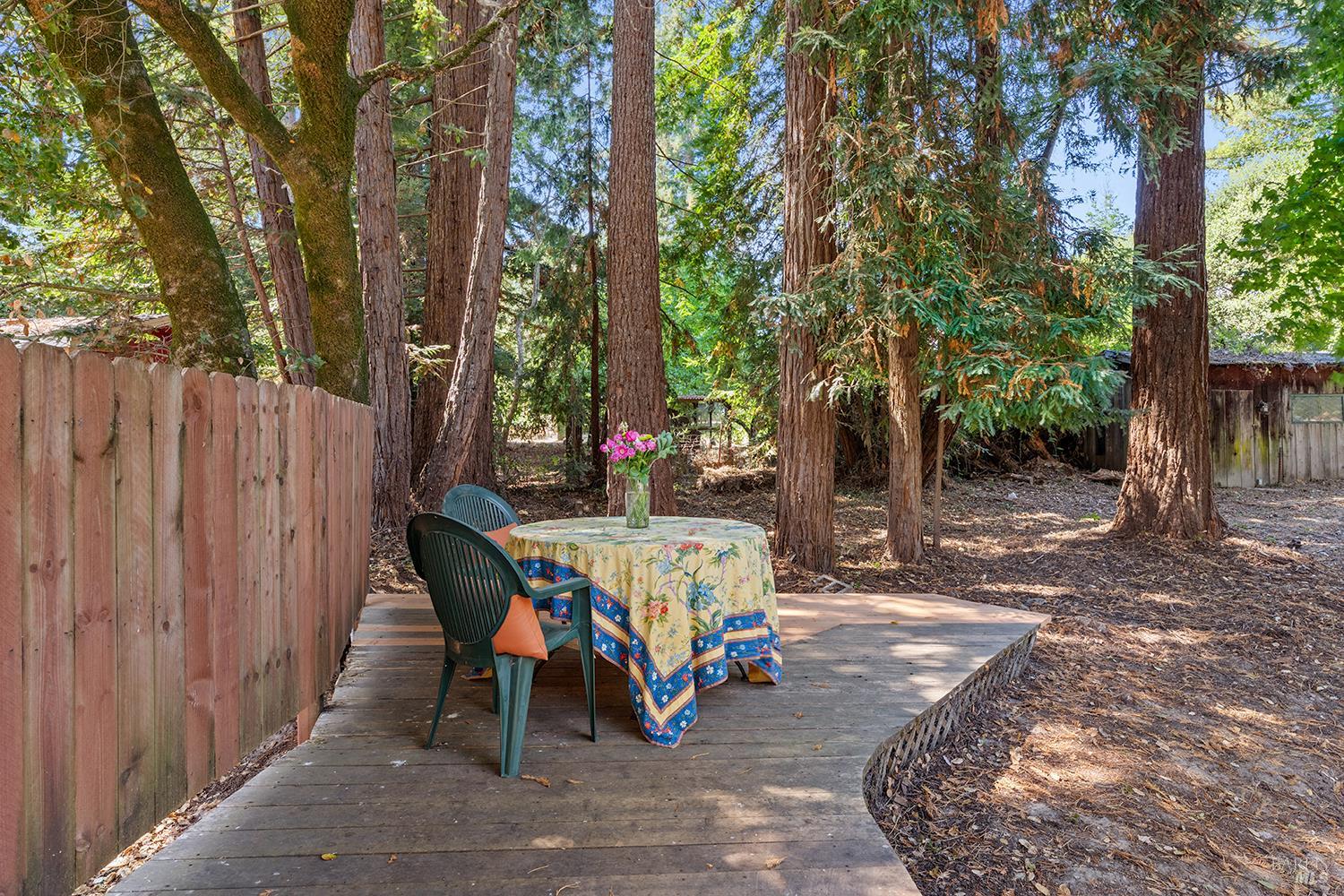 Detail Gallery Image 35 of 37 For 502 Pleasant Hill Rd, Sebastopol,  CA 95472 - 3 Beds | 2 Baths