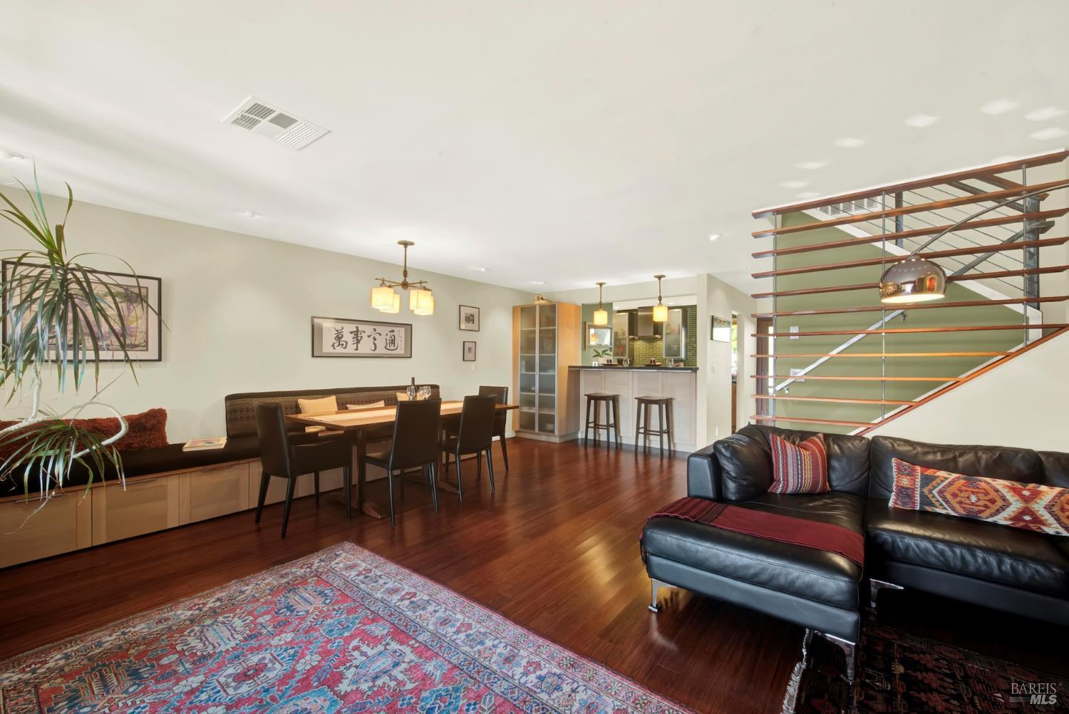 Detail Gallery Image 17 of 97 For 927 Marina Dr, Napa,  CA 94559 - 3 Beds | 2/1 Baths