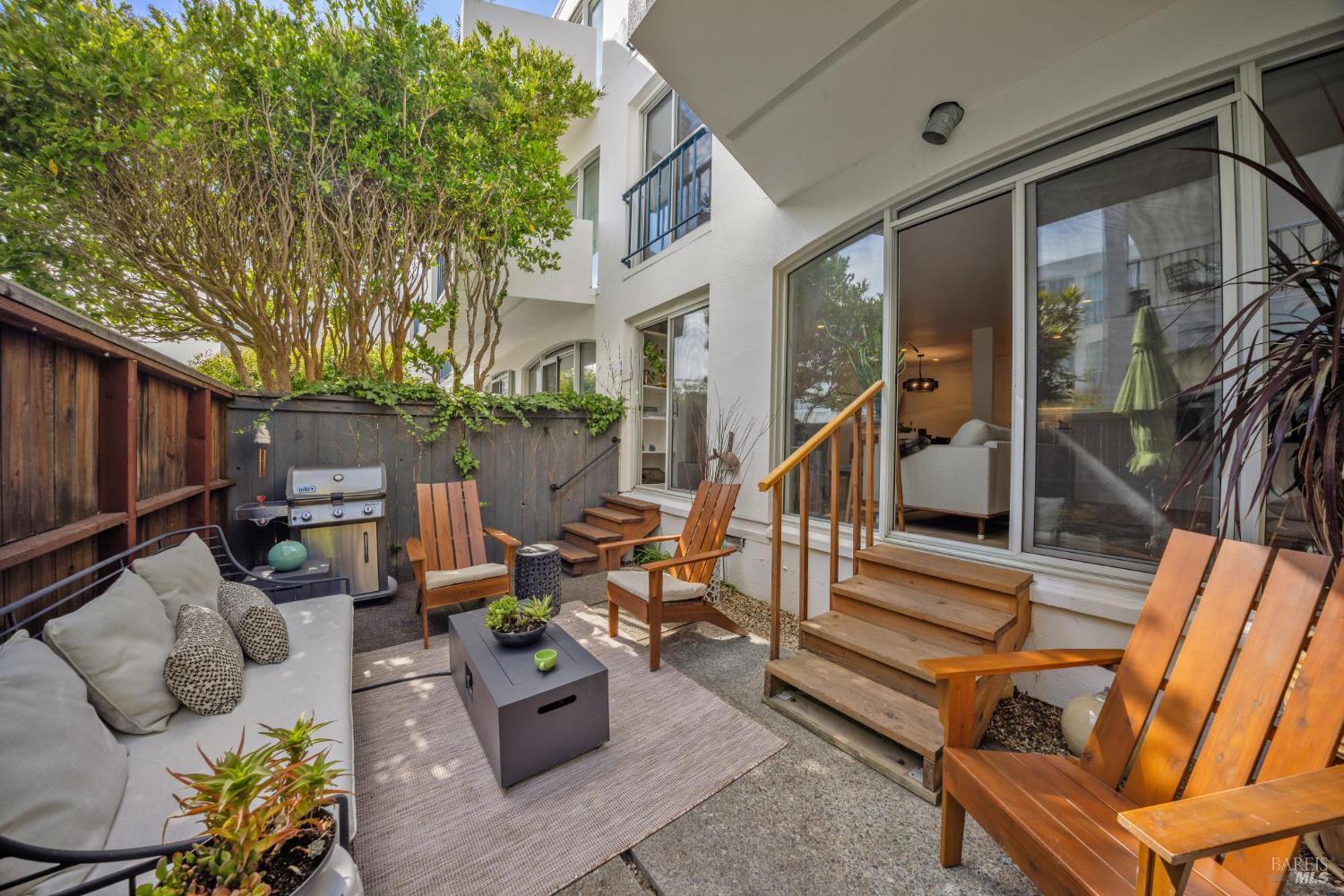 Detail Gallery Image 4 of 76 For 2108 Shelter Bay Ave, Mill Valley,  CA 94941 - 2 Beds | 2 Baths
