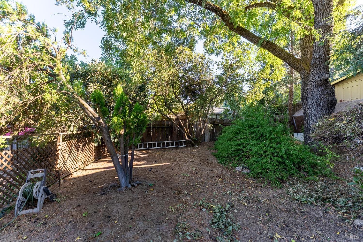 Detail Gallery Image 23 of 27 For 1240 Helen Ave, Ukiah,  CA 95482 - 3 Beds | 2 Baths