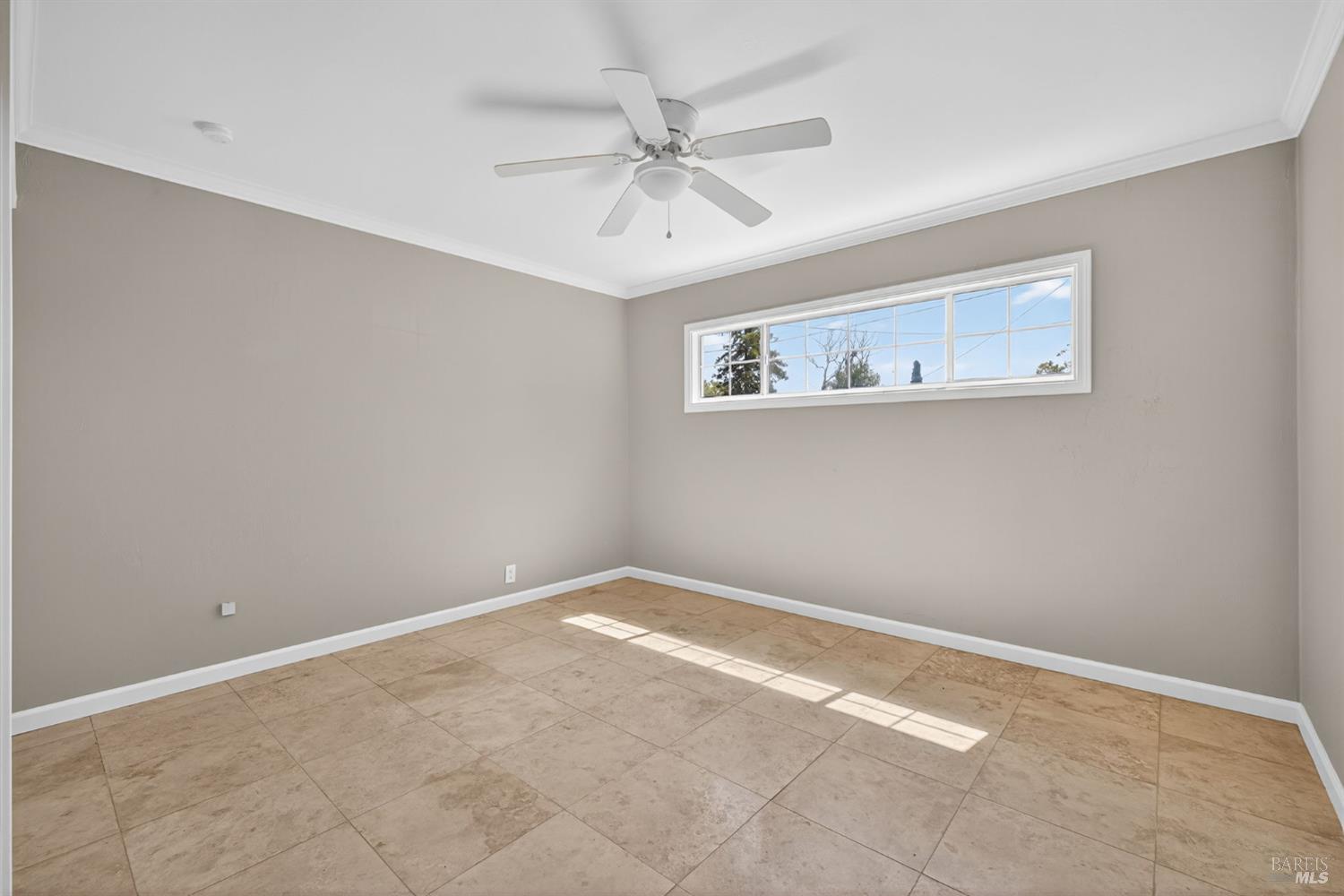 Detail Gallery Image 17 of 32 For 959 San Clemente Dr, Santa Rosa,  CA 95404 - 3 Beds | 2 Baths