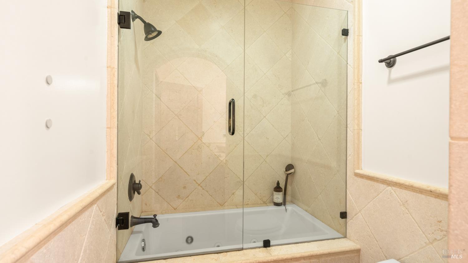 Detail Gallery Image 31 of 93 For 1455 Valley Ford Freestone Rd, Bodega,  CA 94922 - 4 Beds | 3/1 Baths