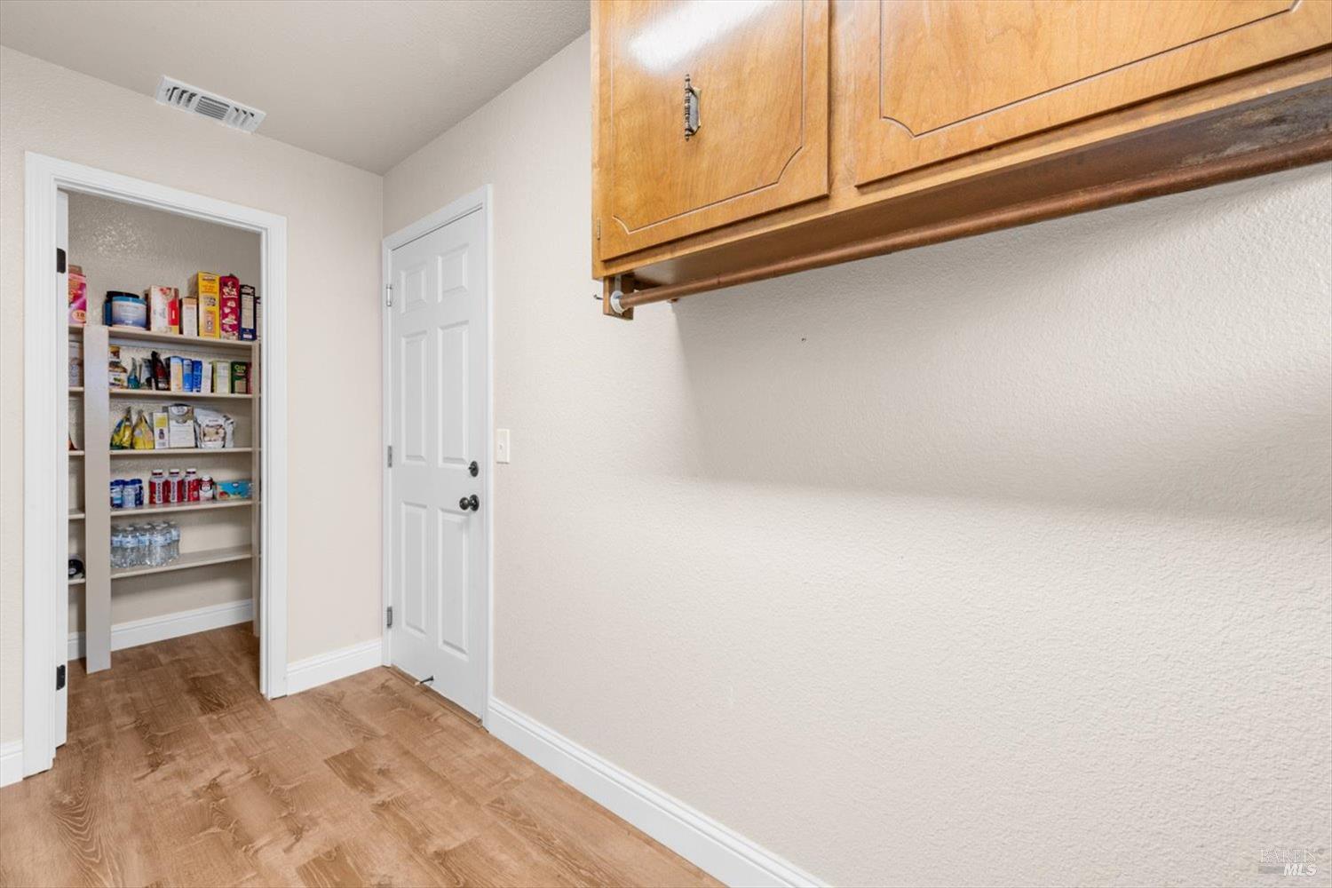 Detail Gallery Image 29 of 46 For 420 Temple Dr, Vacaville,  CA 95687 - 3 Beds | 2 Baths