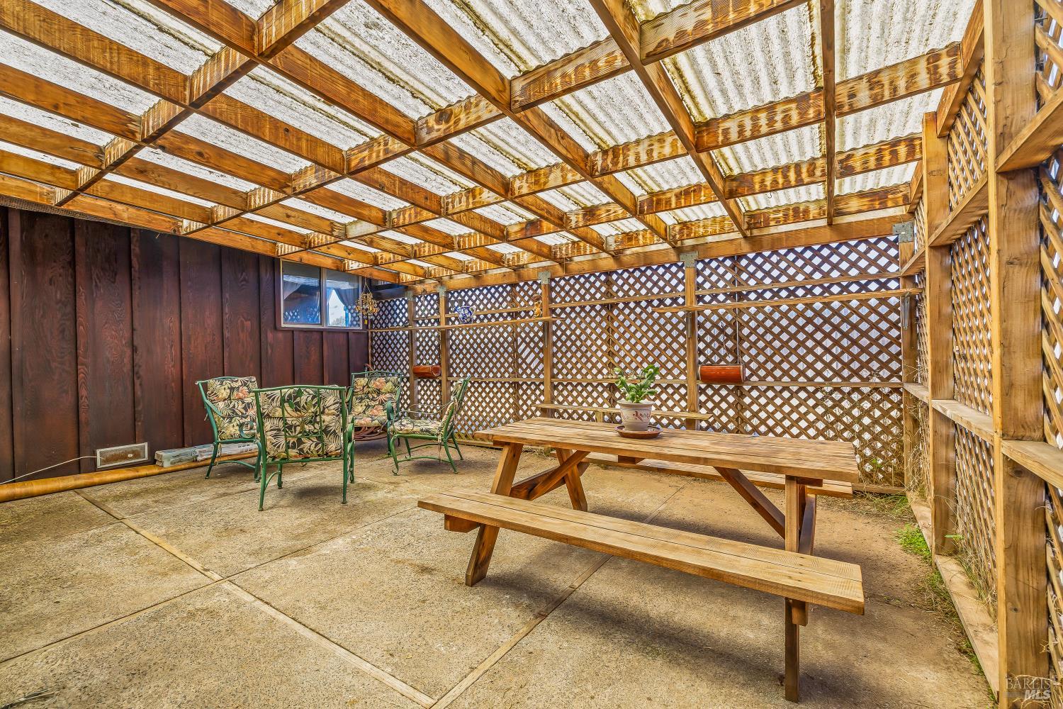 Detail Gallery Image 18 of 33 For 215 S Sanderson Way, Fort Bragg,  CA 95437 - 3 Beds | 1/1 Baths