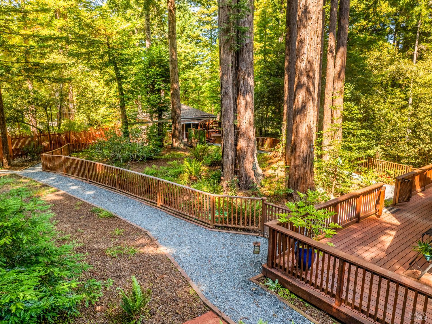 Detail Gallery Image 27 of 43 For 17451 Redwood Springs Dr, Fort Bragg,  CA 95437 - 4 Beds | 4 Baths