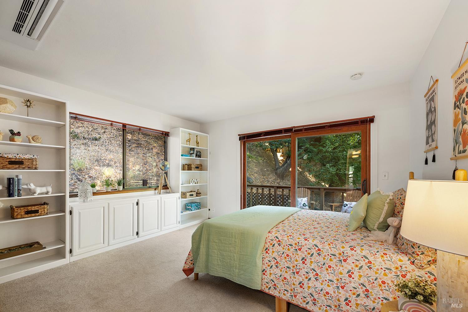 Detail Gallery Image 24 of 37 For 85 Woodside Dr, San Anselmo,  CA 94960 - 3 Beds | 2 Baths