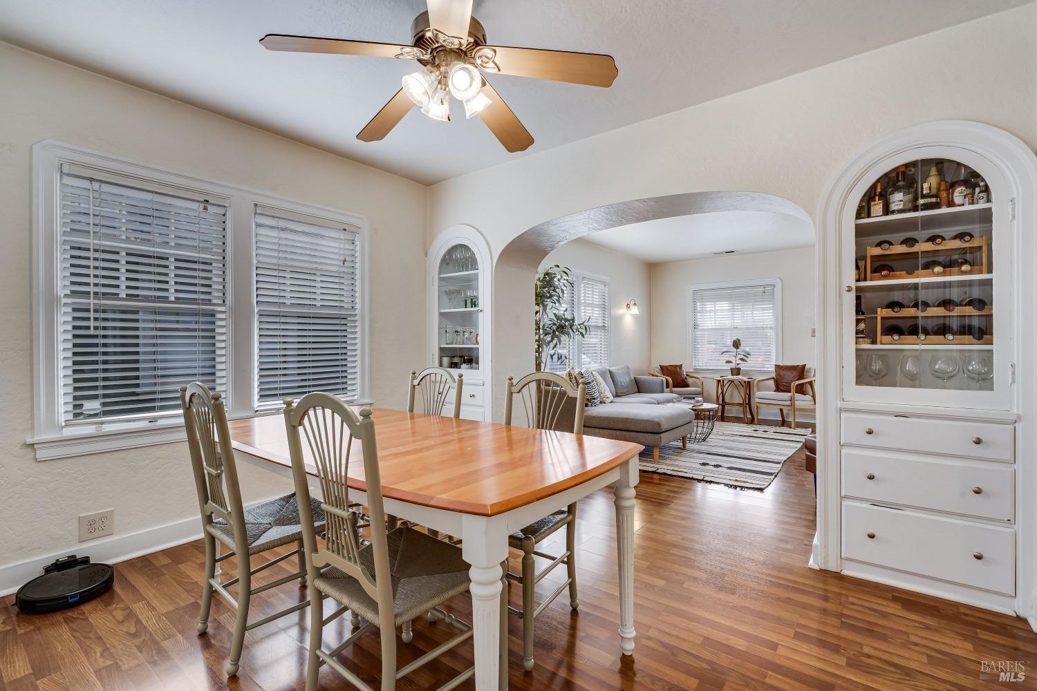 Detail Gallery Image 7 of 34 For 726 4th St, Napa,  CA 94559 - – Beds | – Baths