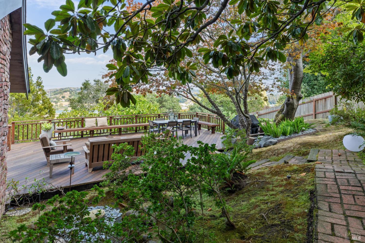 Detail Gallery Image 43 of 53 For 1 Carolyn Ln, Mill Valley,  CA 94941 - 4 Beds | 3 Baths