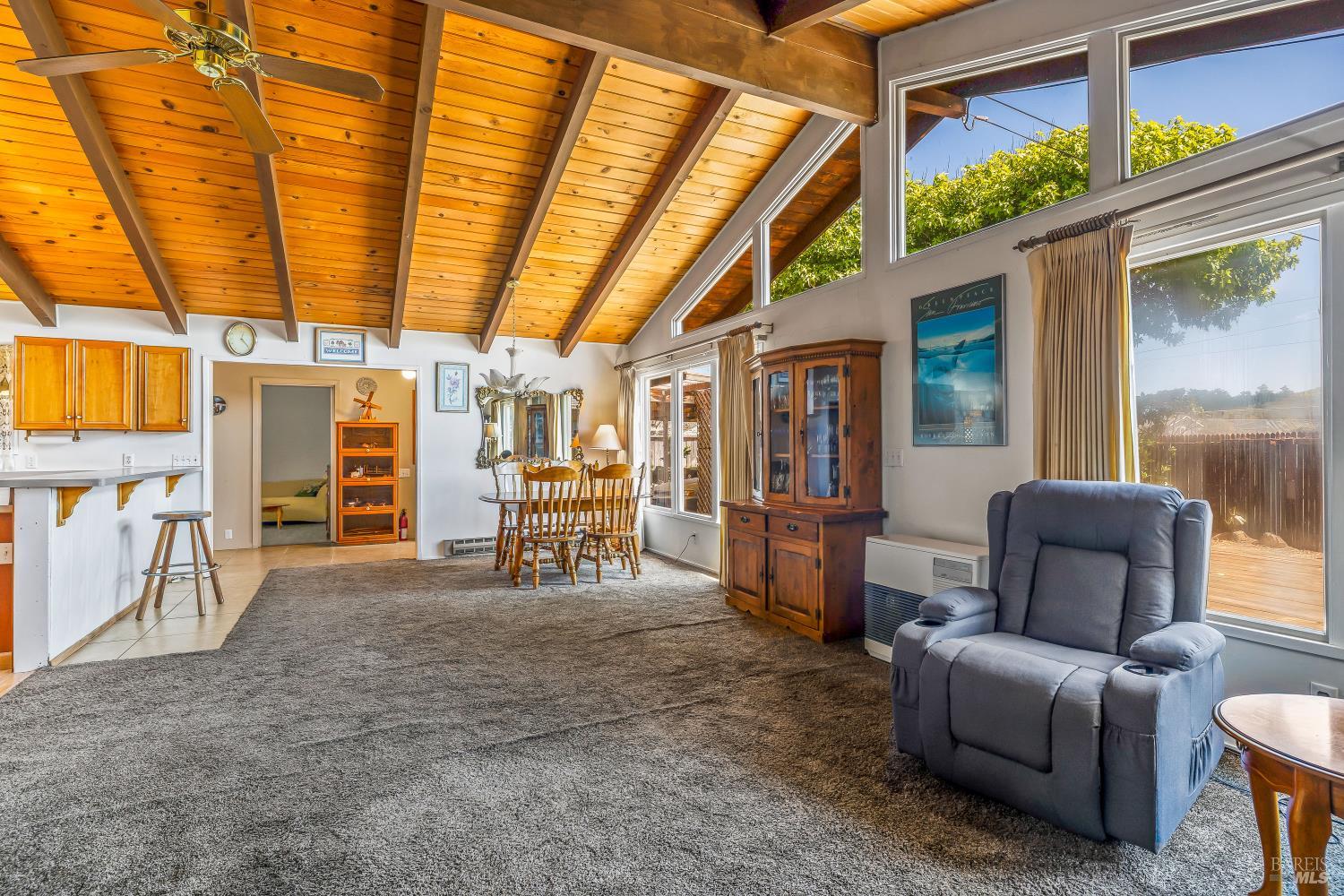 Detail Gallery Image 5 of 33 For 215 S Sanderson Way, Fort Bragg,  CA 95437 - 3 Beds | 1/1 Baths
