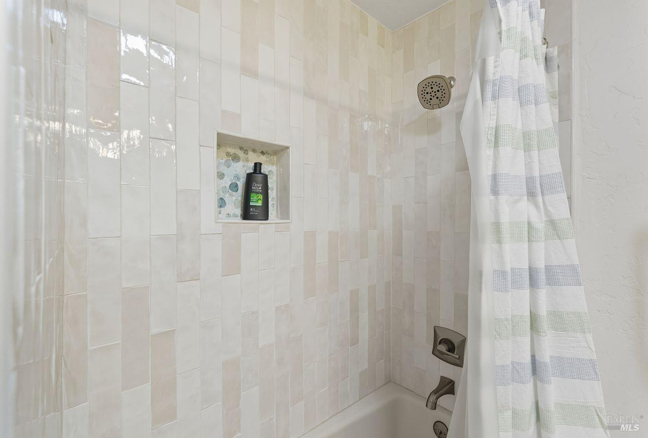 Detail Gallery Image 38 of 63 For 4774 Carissa Ave, Santa Rosa,  CA 95405 - 4 Beds | 2/1 Baths