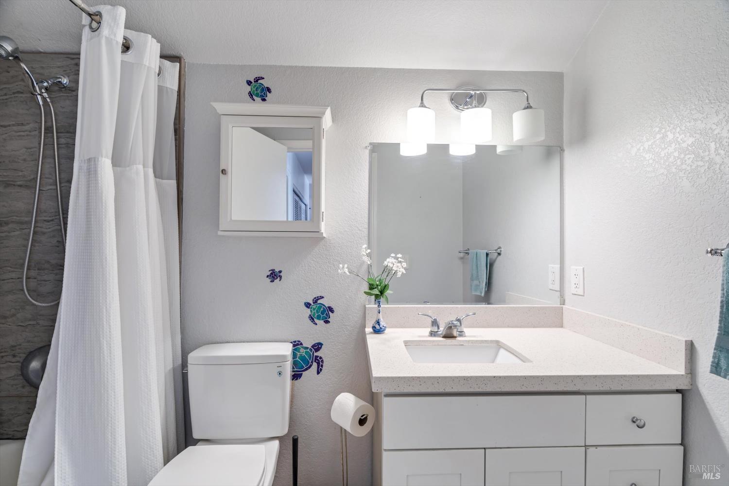 Detail Gallery Image 8 of 13 For 901 Russell Ave #238,  Santa Rosa,  CA 95403 - 2 Beds | 1 Baths