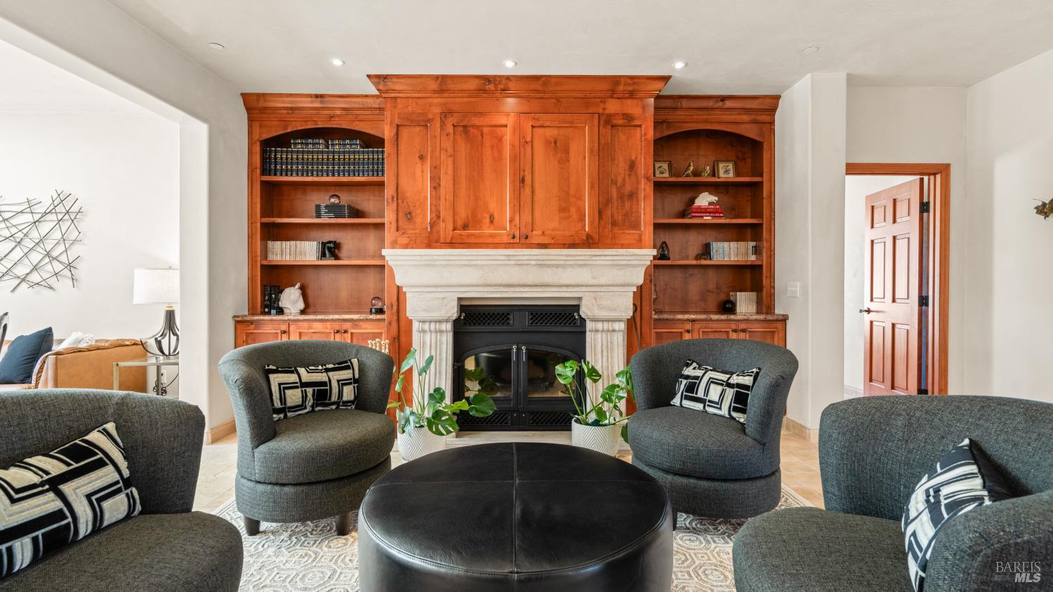Detail Gallery Image 12 of 93 For 1455 Valley Ford Freestone Rd, Bodega,  CA 94922 - 4 Beds | 3/1 Baths