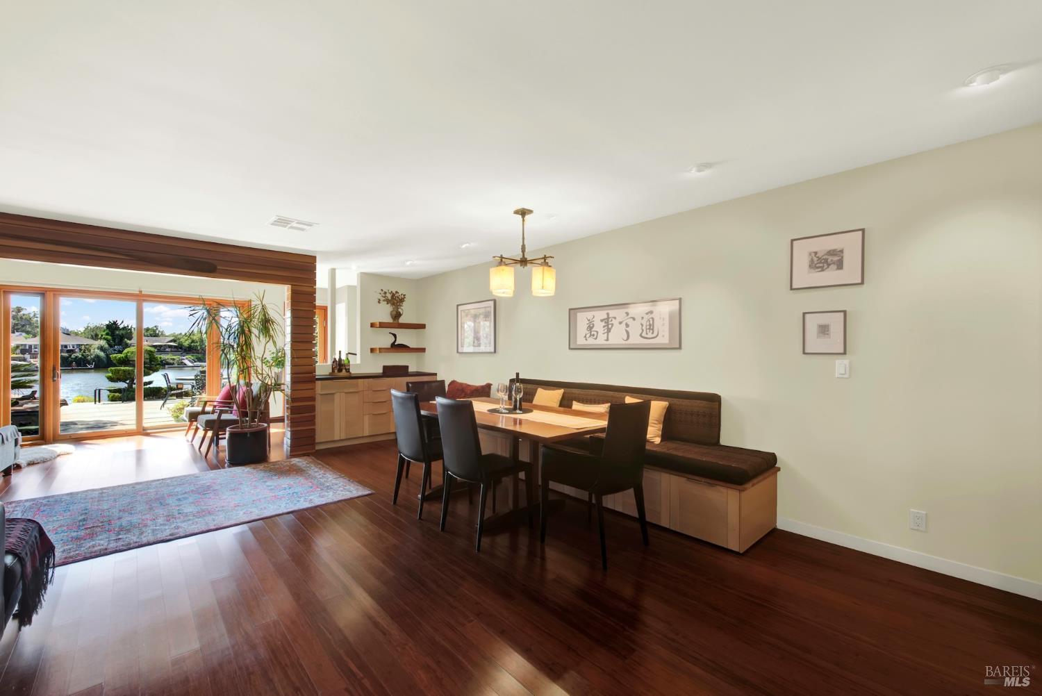 Detail Gallery Image 12 of 97 For 927 Marina Dr, Napa,  CA 94559 - 3 Beds | 2/1 Baths