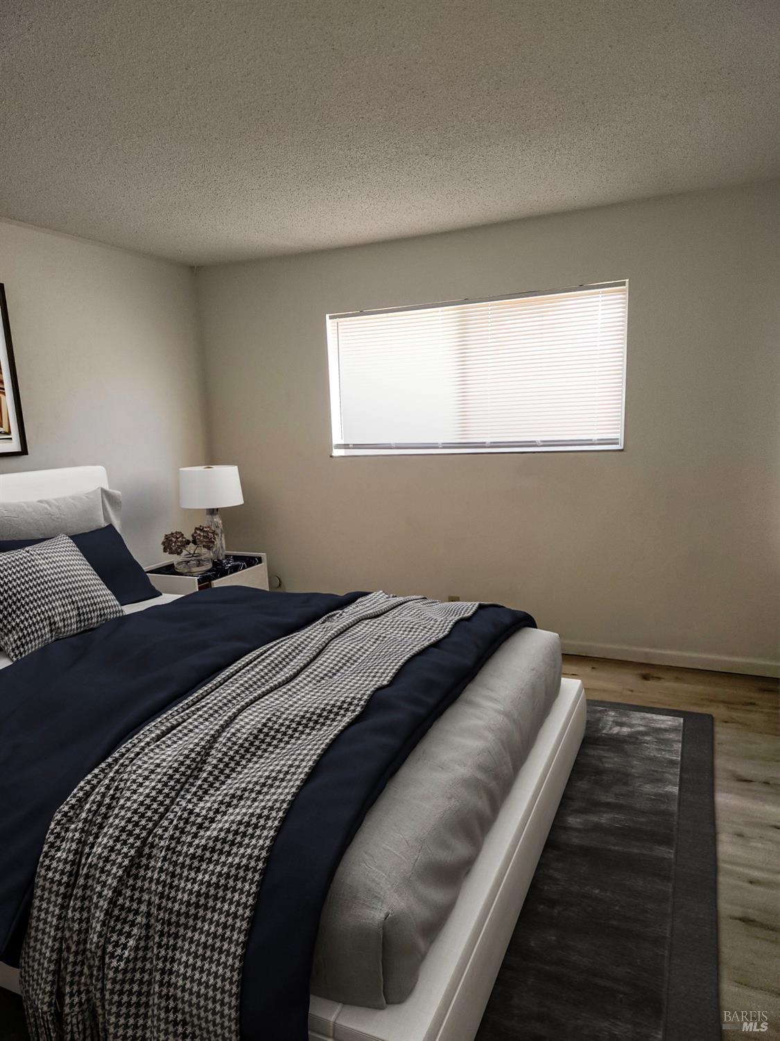 Detail Gallery Image 12 of 16 For 341 Inverness Dr, Vallejo,  CA 94589 - 3 Beds | 2 Baths
