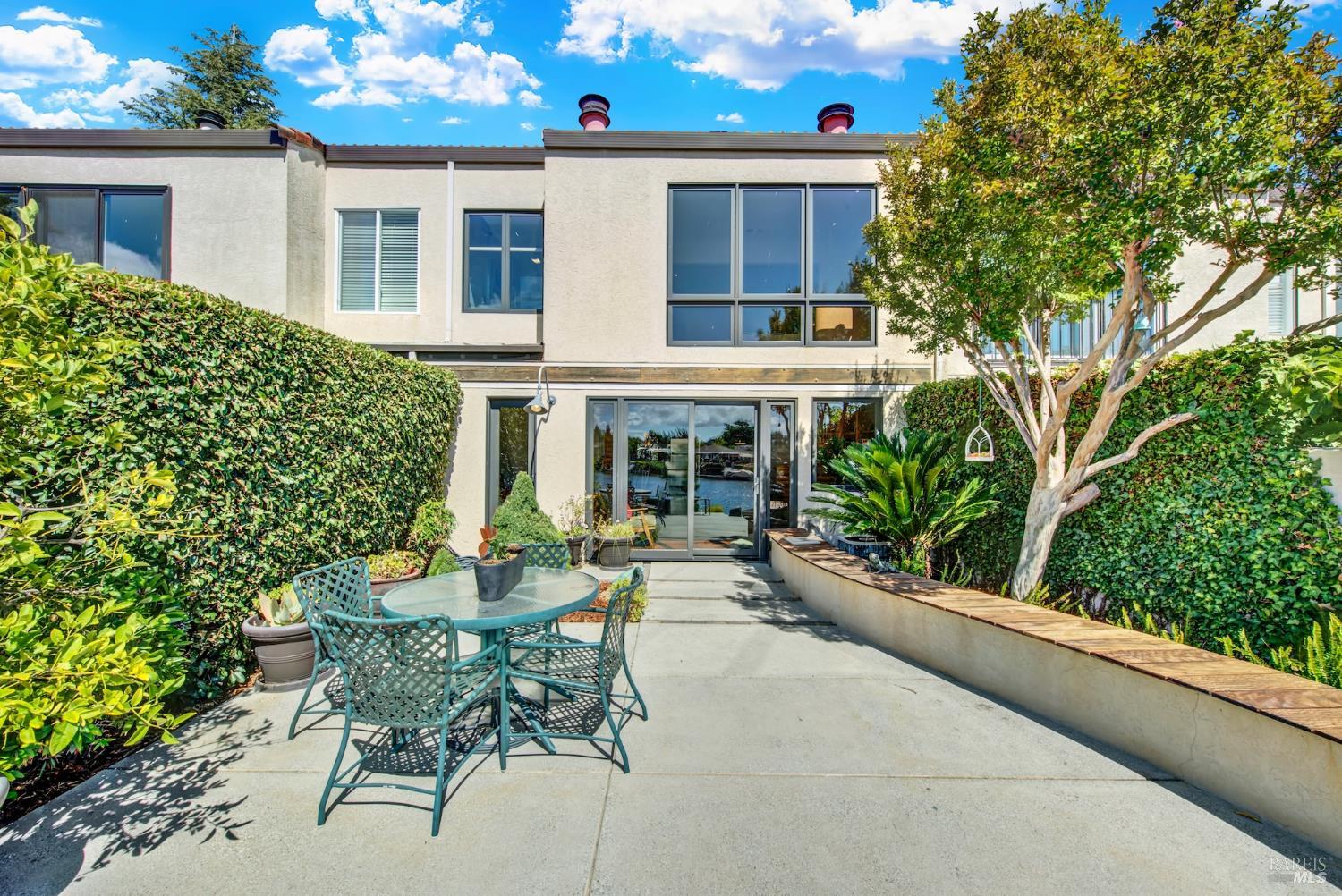 Detail Gallery Image 84 of 97 For 927 Marina Dr, Napa,  CA 94559 - 3 Beds | 2/1 Baths