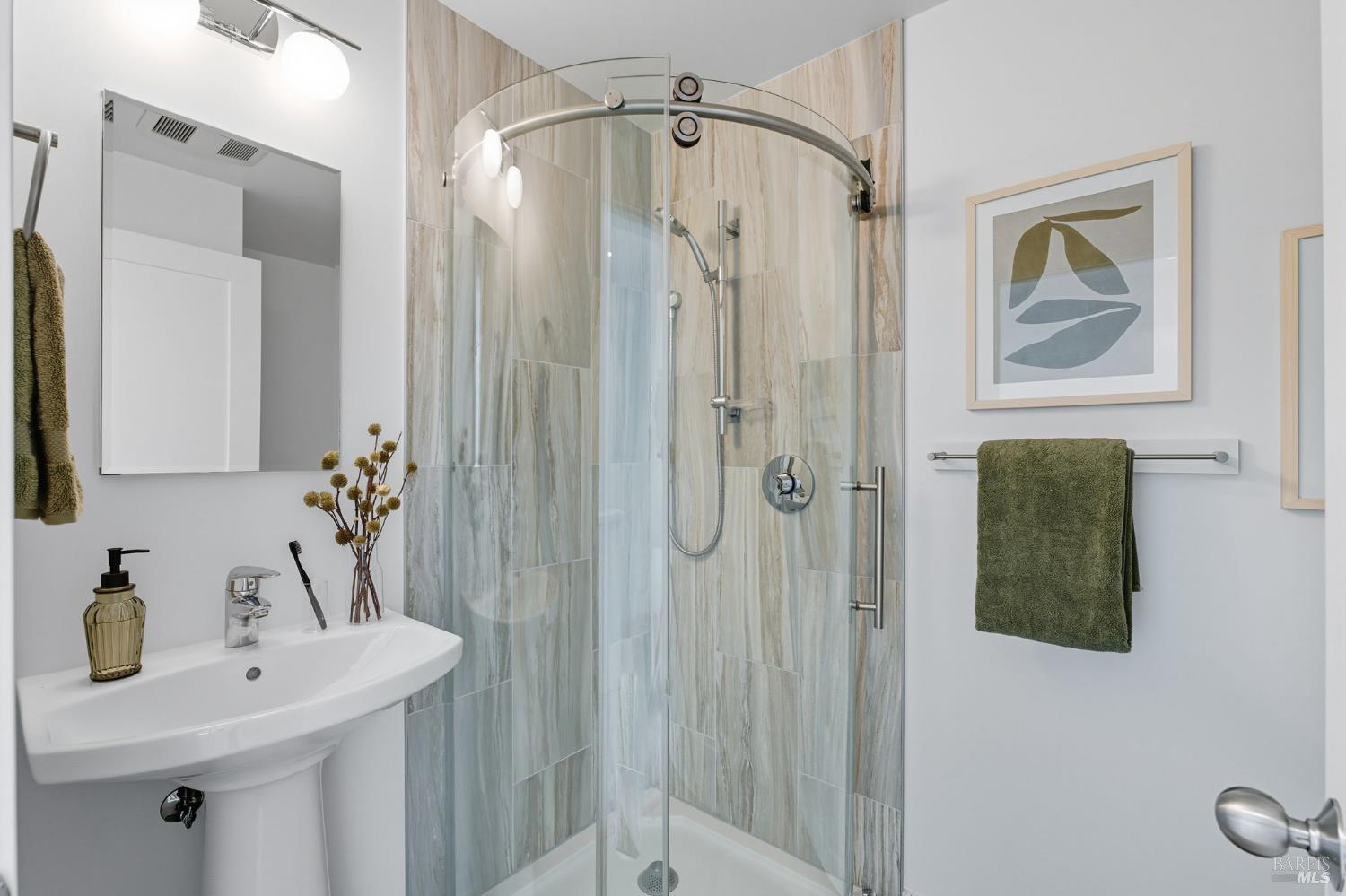 Detail Gallery Image 30 of 51 For 42 Park Ter, Mill Valley,  CA 94941 - 2 Beds | 2/1 Baths