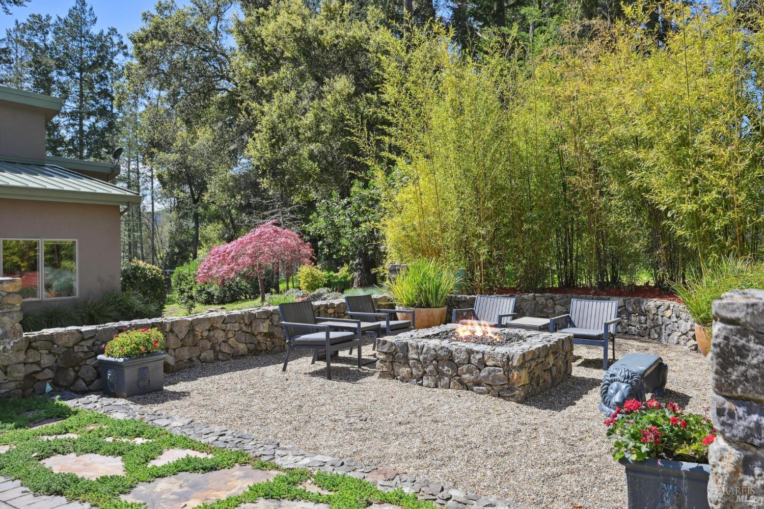 Detail Gallery Image 12 of 83 For 5940 Erland Rd, Santa Rosa,  CA 95404 - 2 Beds | 2/1 Baths