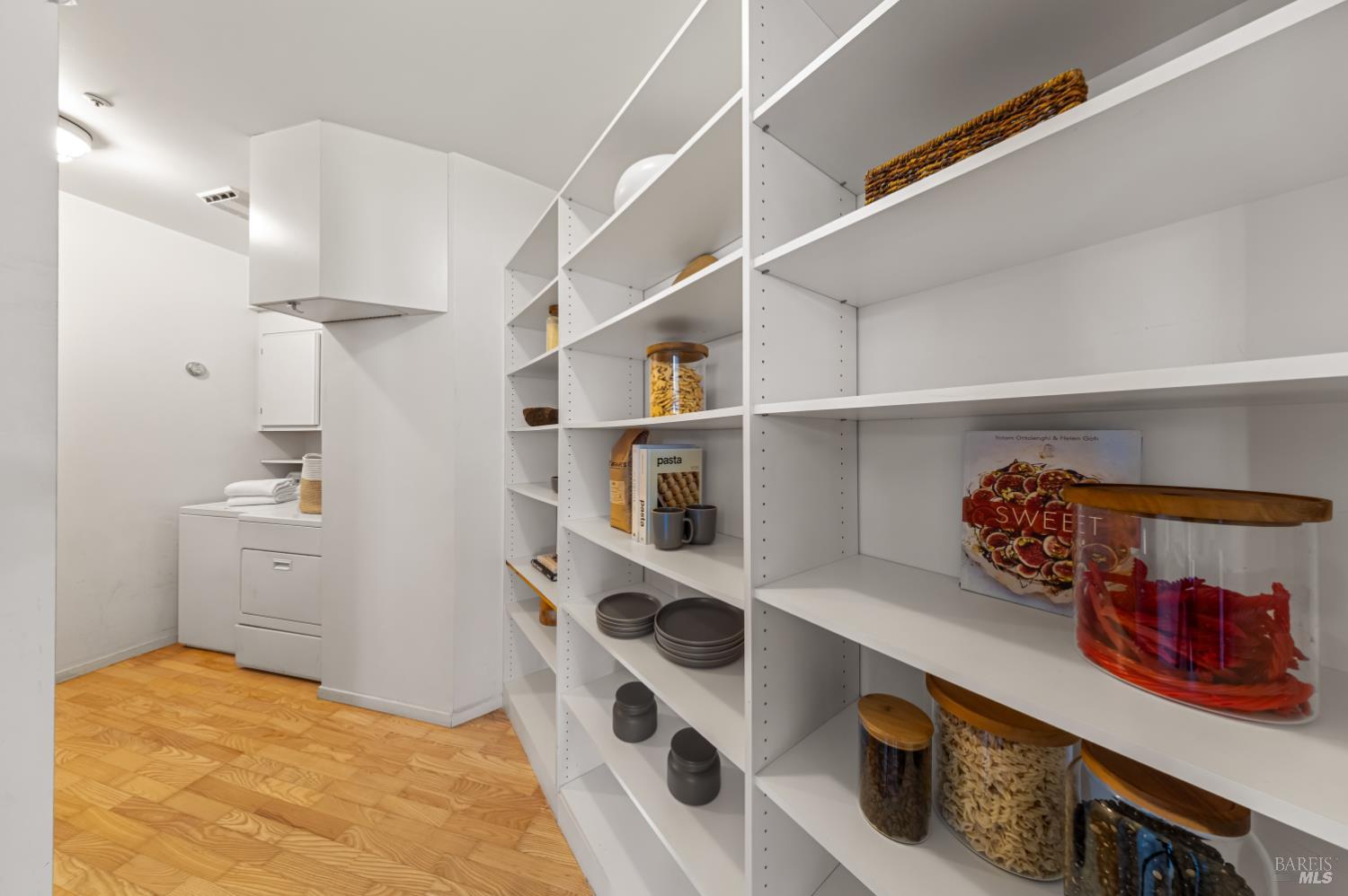 Detail Gallery Image 24 of 54 For 30 Heron Dr, Mill Valley,  CA 94941 - 5 Beds | 3/1 Baths