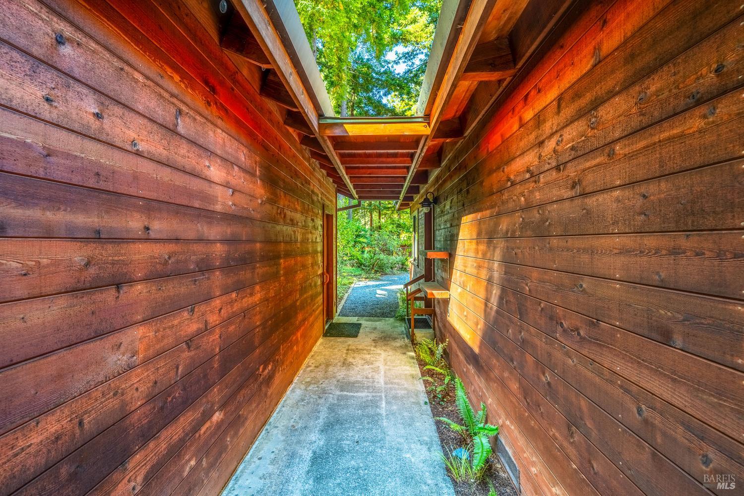 Detail Gallery Image 40 of 43 For 17451 Redwood Springs Dr, Fort Bragg,  CA 95437 - 4 Beds | 4 Baths