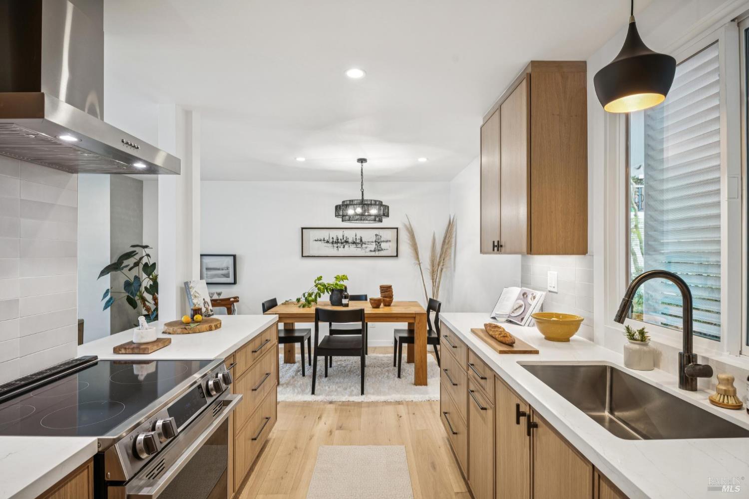 Detail Gallery Image 27 of 76 For 2108 Shelter Bay Ave, Mill Valley,  CA 94941 - 2 Beds | 2 Baths