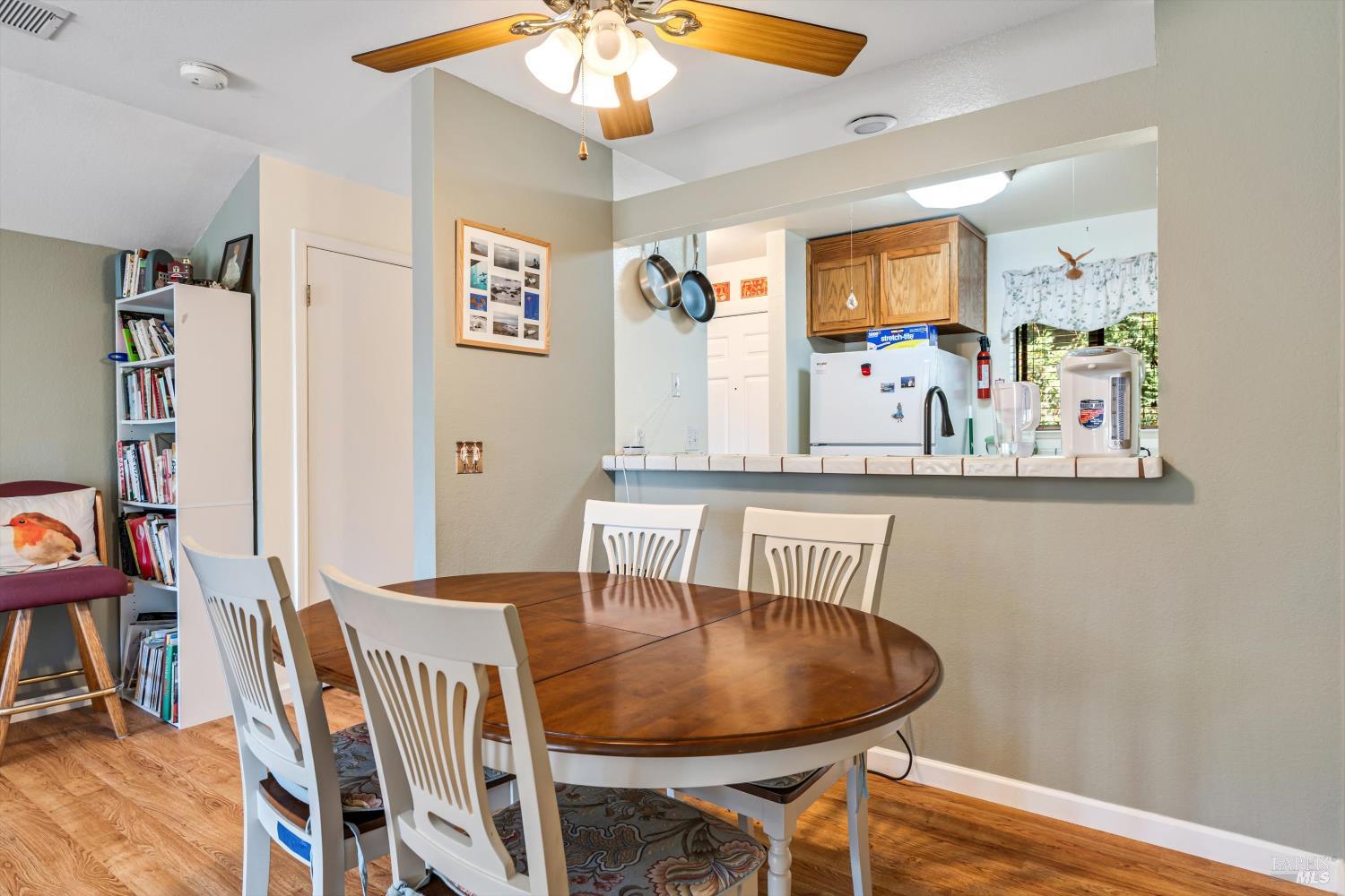 Detail Gallery Image 6 of 13 For 901 Russell Ave #238,  Santa Rosa,  CA 95403 - 2 Beds | 1 Baths
